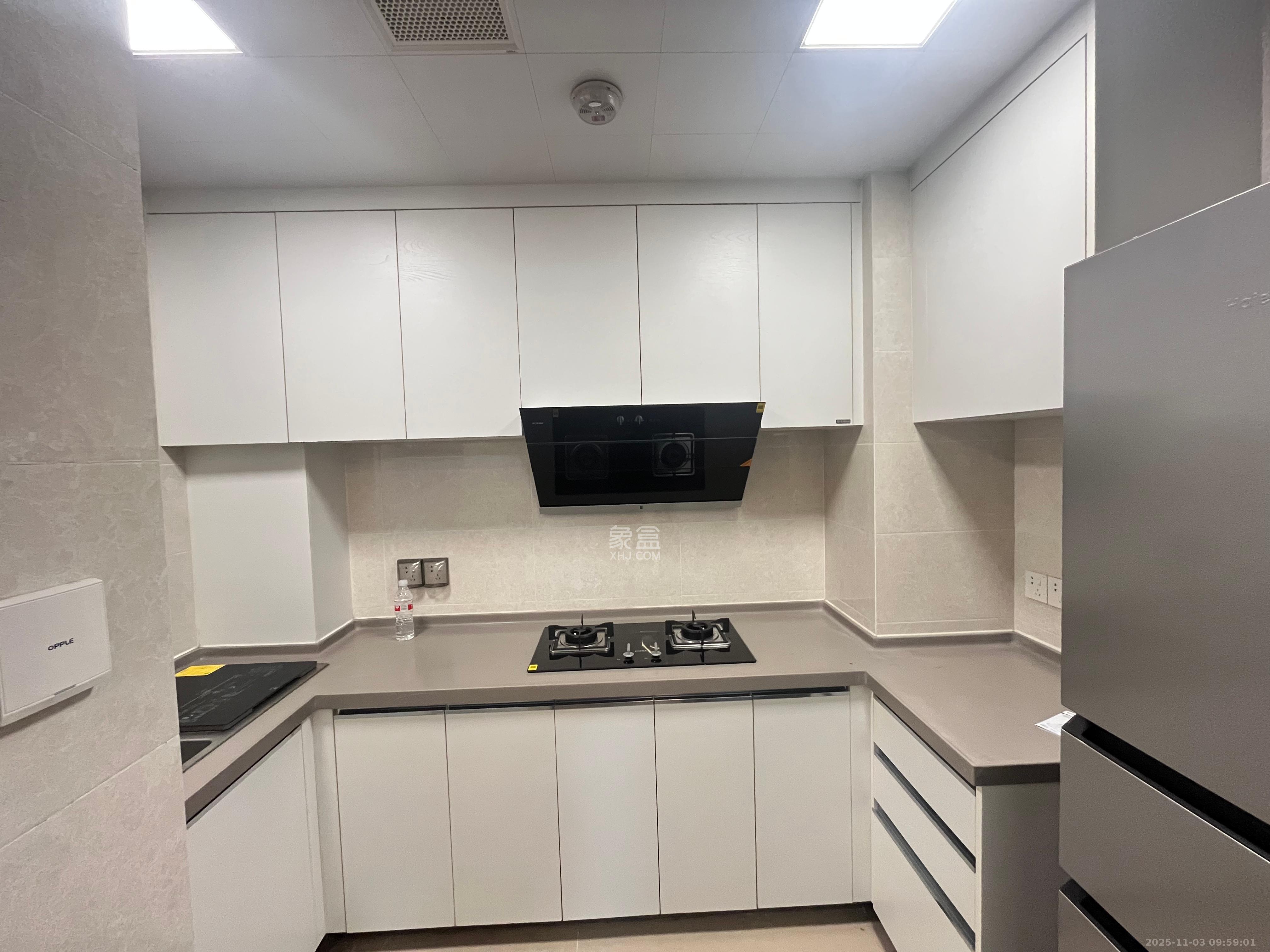 梅溪湖金茂湾 3室2厅2卫 2800.0元/月 梅溪湖金茂湾 3室2厅2卫 2800.0元/月室内图