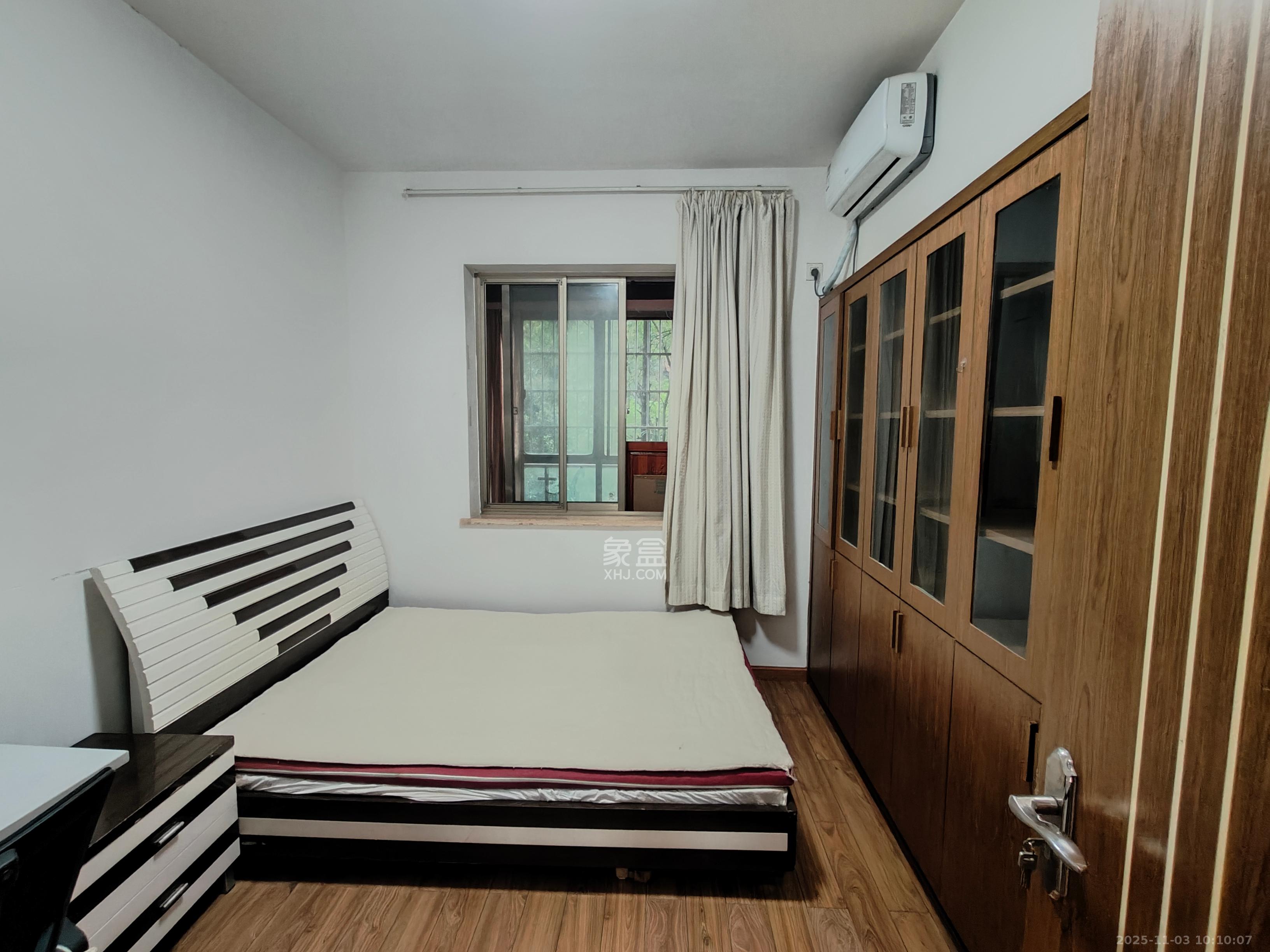 西岸润泽府 3室2厅2卫 2900.0元/月 西岸润泽府 3室2厅2卫 2900.0元/月室内图