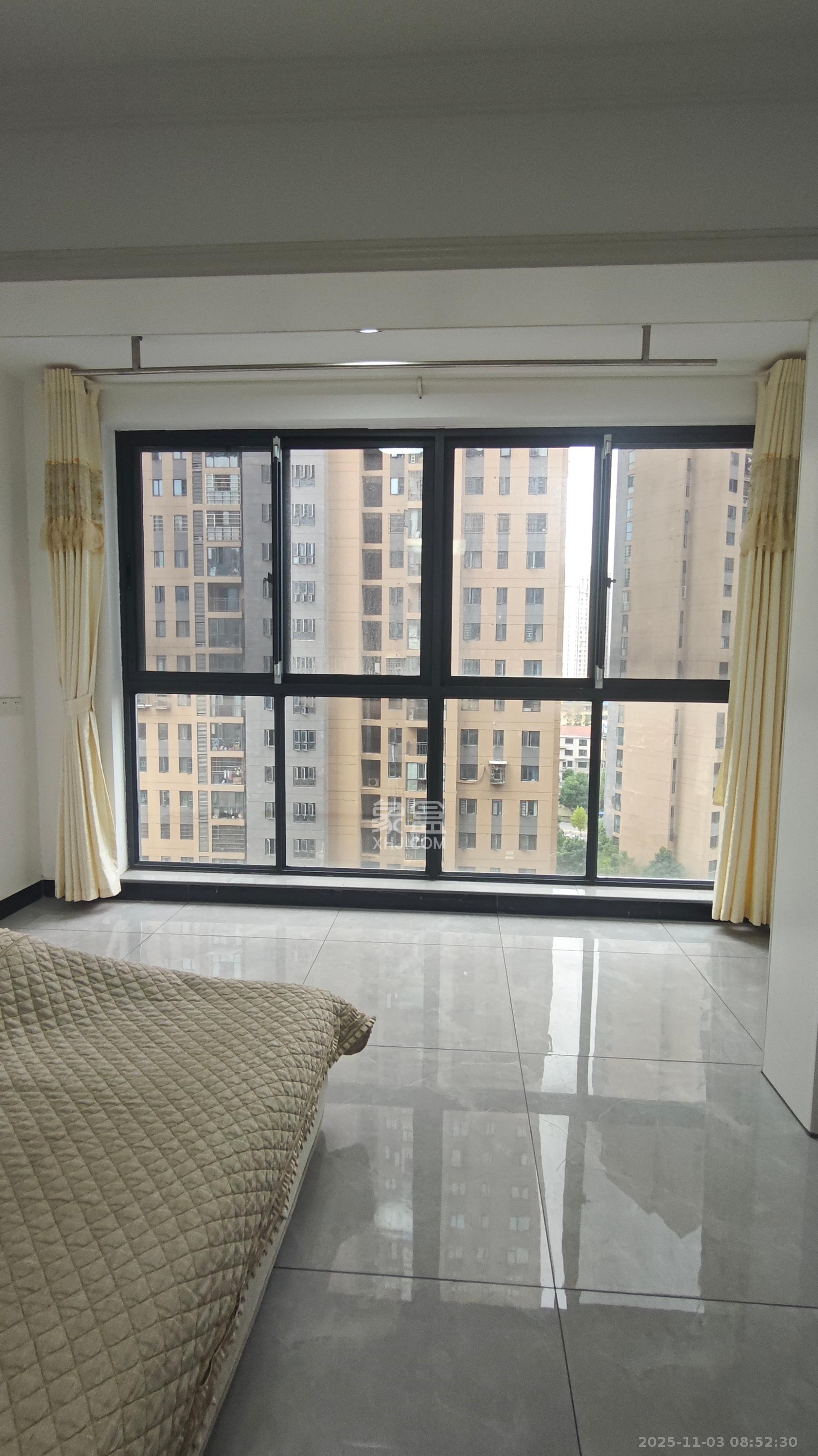 朝正美苑  3室2厅2卫    2800.0元/月室内图