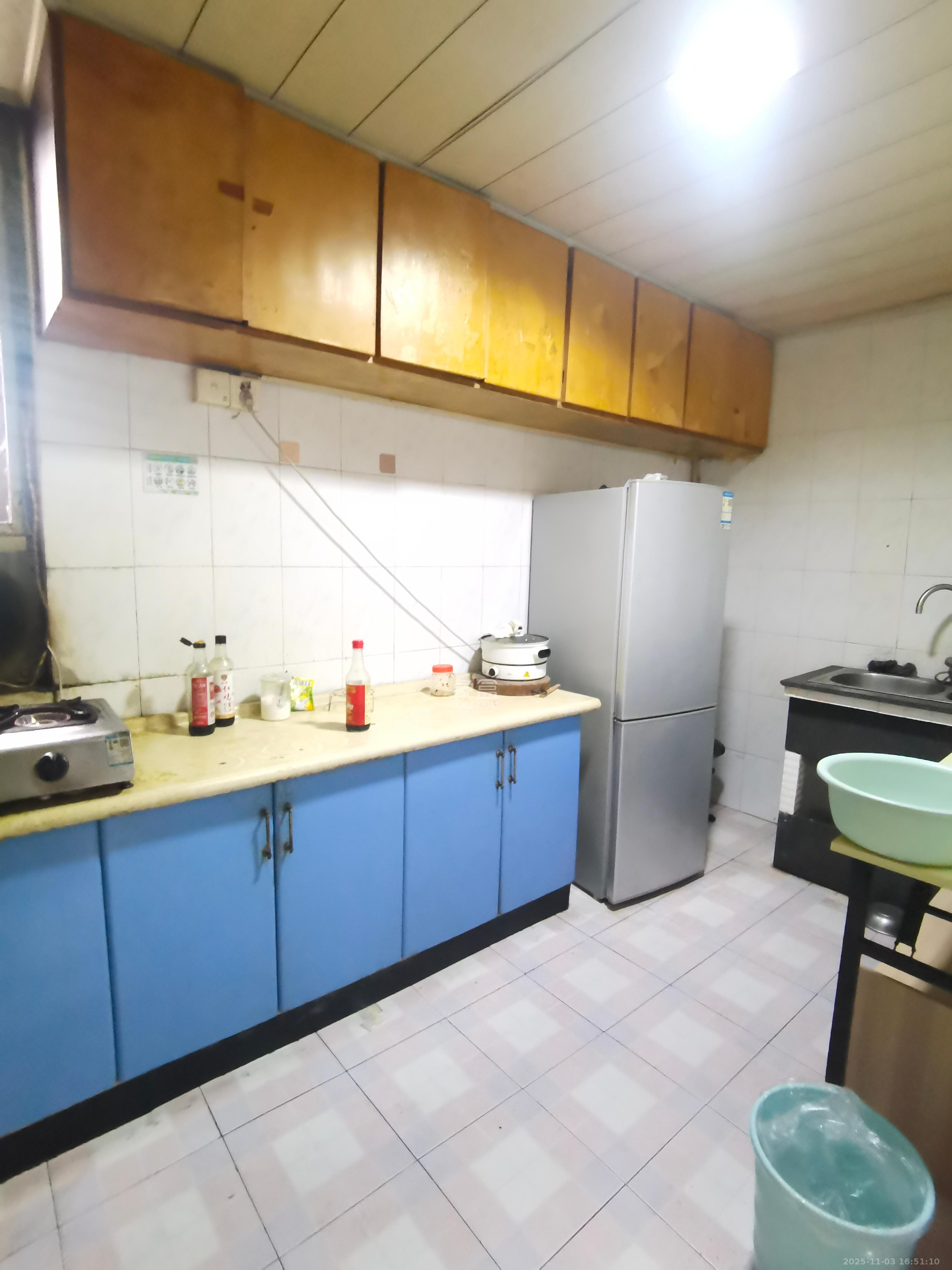 海东青大厦  1室2厅1卫    3200.0元/月室内图