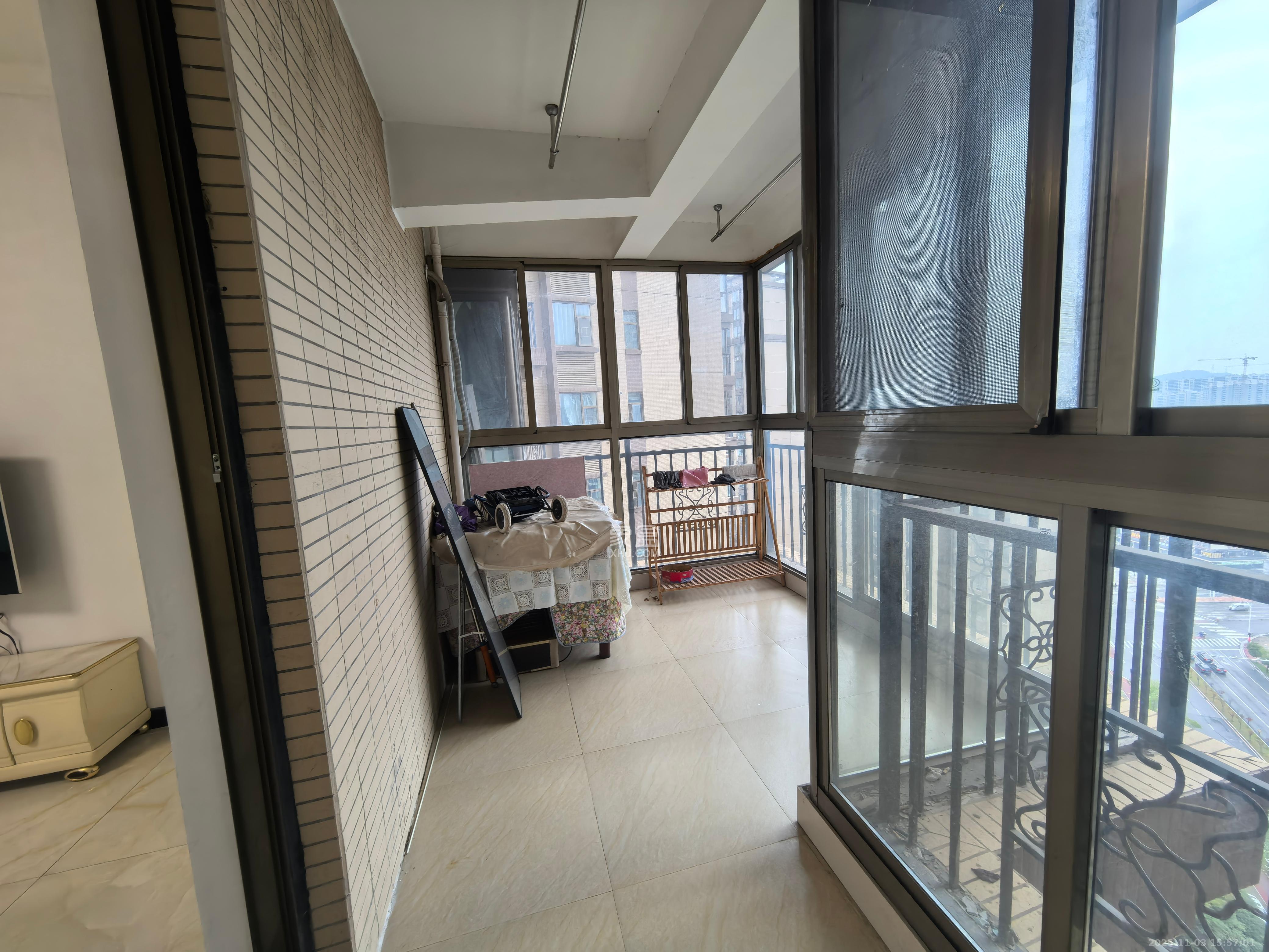 江山帝景雅典  4室2厅2卫    2500.0元/月室内图