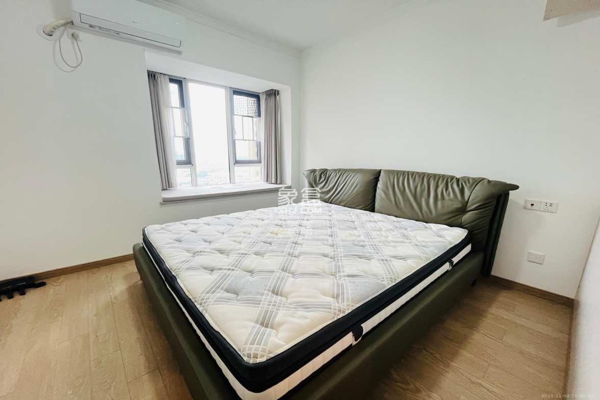 金地中交麓谷香颂(金地中交雅苑) 3室2厅2卫 3200.0元/月 金地中交麓谷香颂(金地中交雅苑) 3室2厅2卫 3200.0元/月室内图