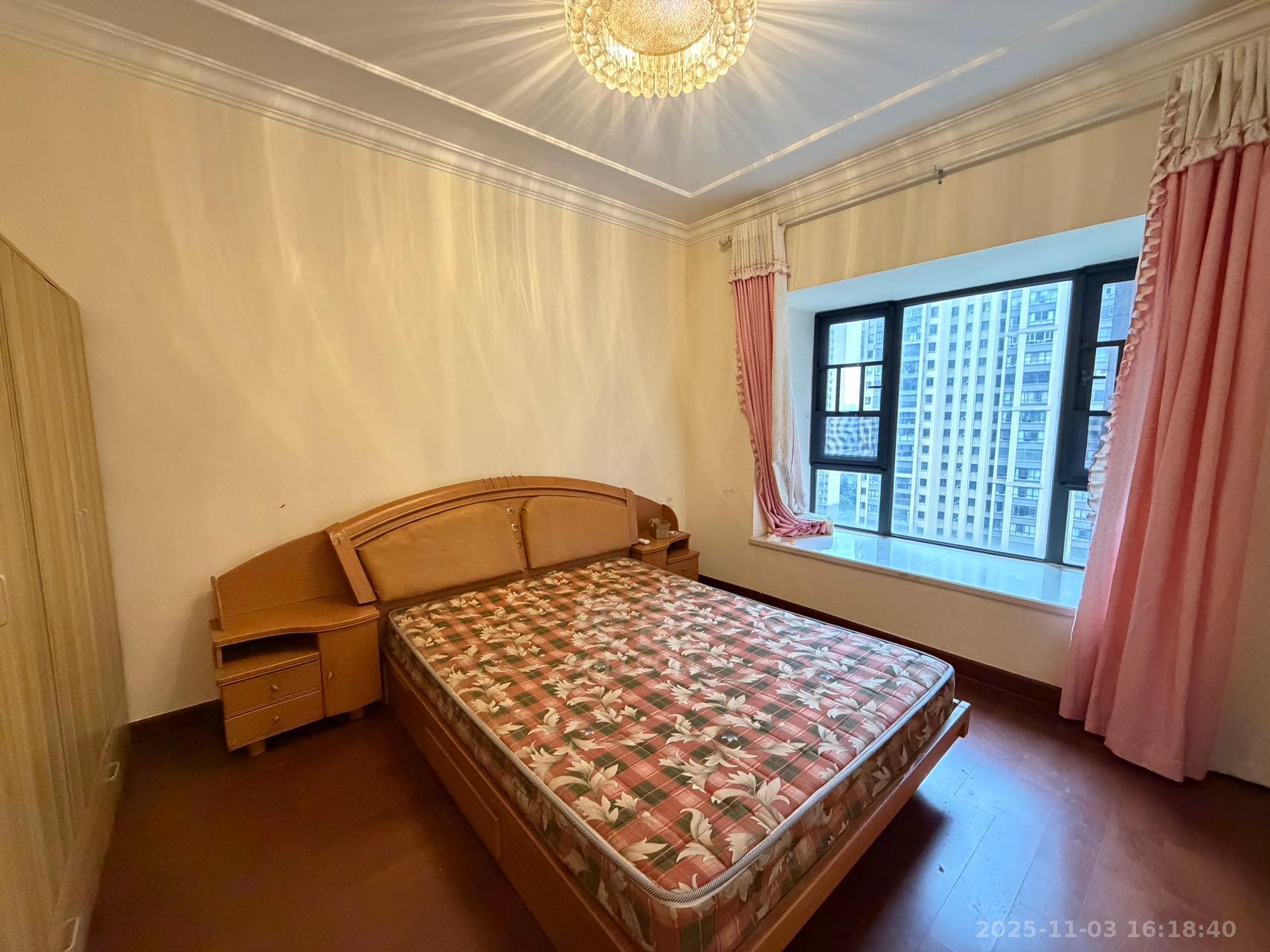 恒大华府 3室2厅1卫 2000.0元/月 恒大华府 3室2厅1卫 2000.0元/月室内图