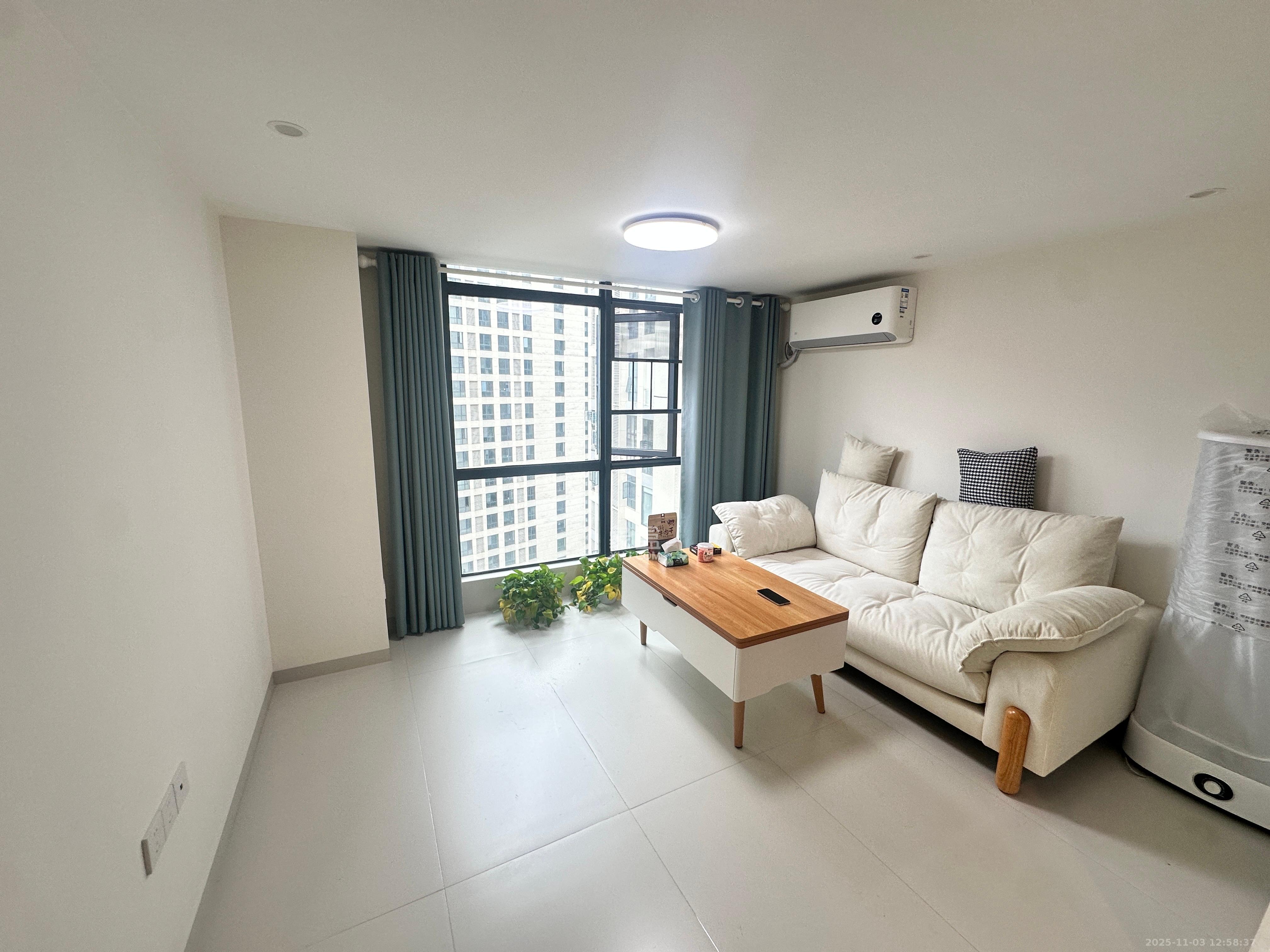 新长海尚都国际（海坤美寓）  2室1厅1卫    2000.0元/月室内图