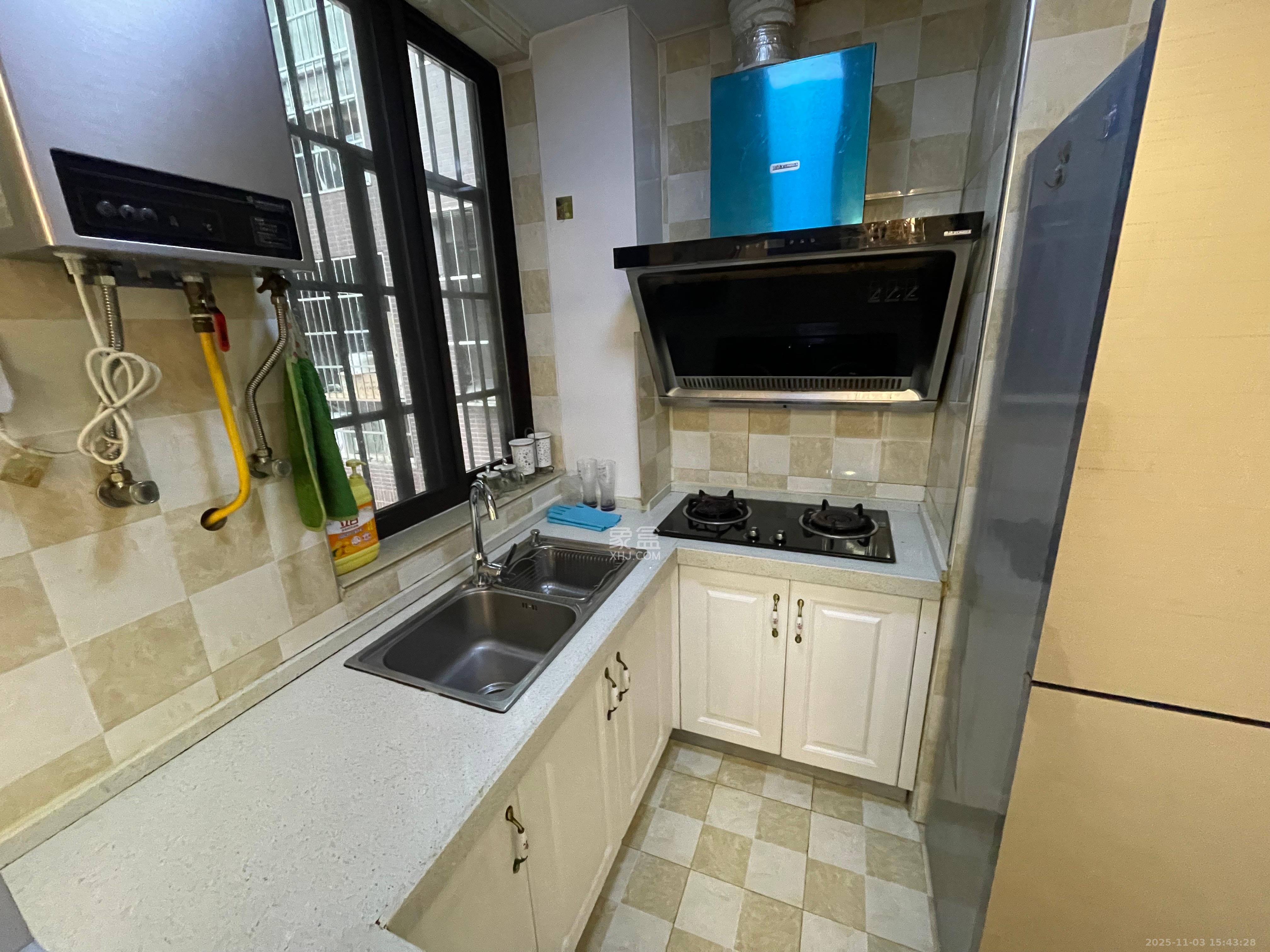 芒果天地(芒果雅苑)  2室2厅1卫    2500.0元/月 芒果天地(芒果雅苑)  2室2厅1卫    2500.0元/月室内图