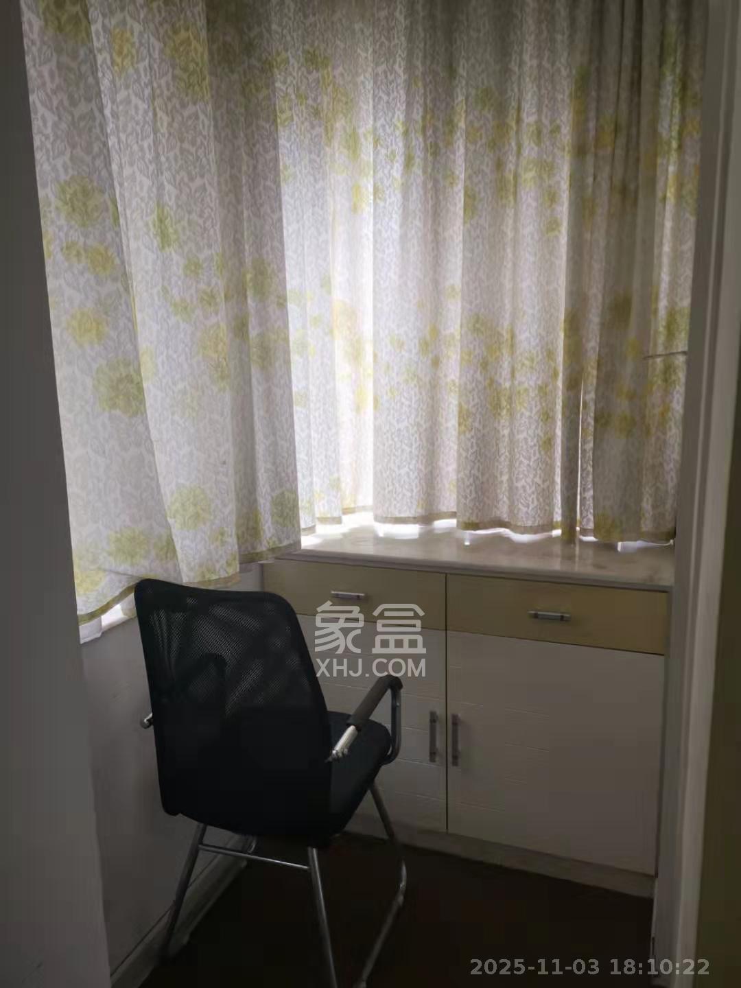 申奥美域  3室2厅2卫    2400.0元/月室内图