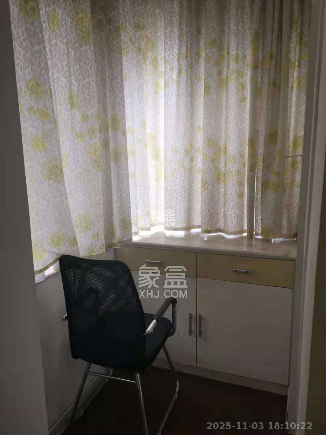 申奥美域 3室2厅2卫 2400.0元/月 申奥美域 3室2厅2卫 2400.0元/月室内图