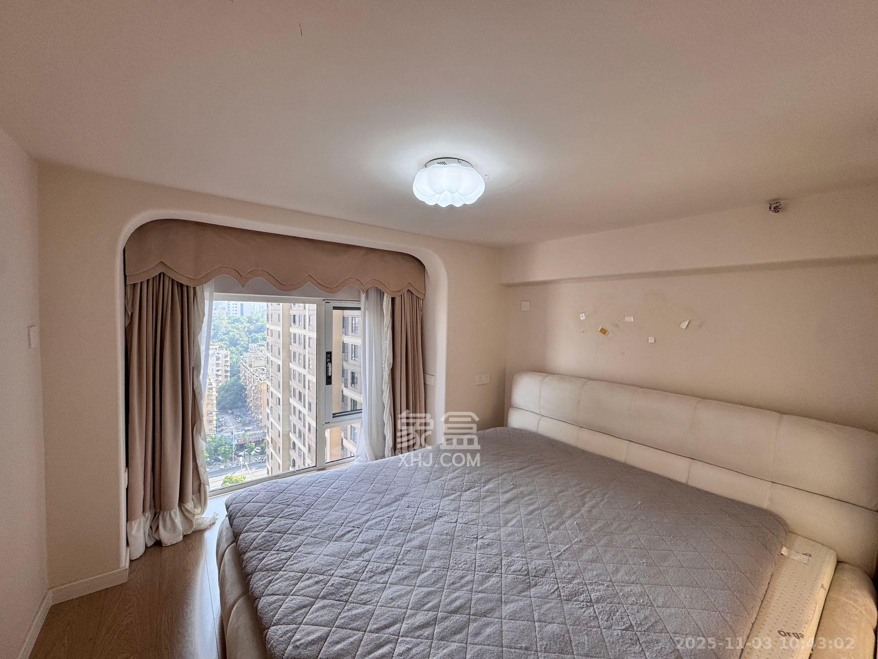 卓越江岸 2室1厅1卫 3300.0元/月 卓越江岸 2室1厅1卫 3300.0元/月室内图