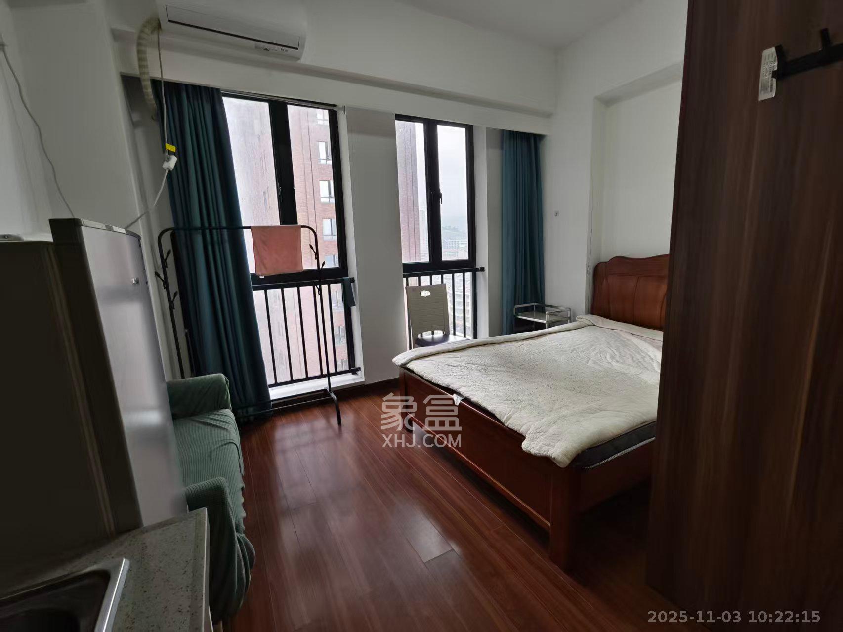 荣泰广场 1室1厅1卫 1100.0元/月 荣泰广场 1室1厅1卫 1100.0元/月室内图