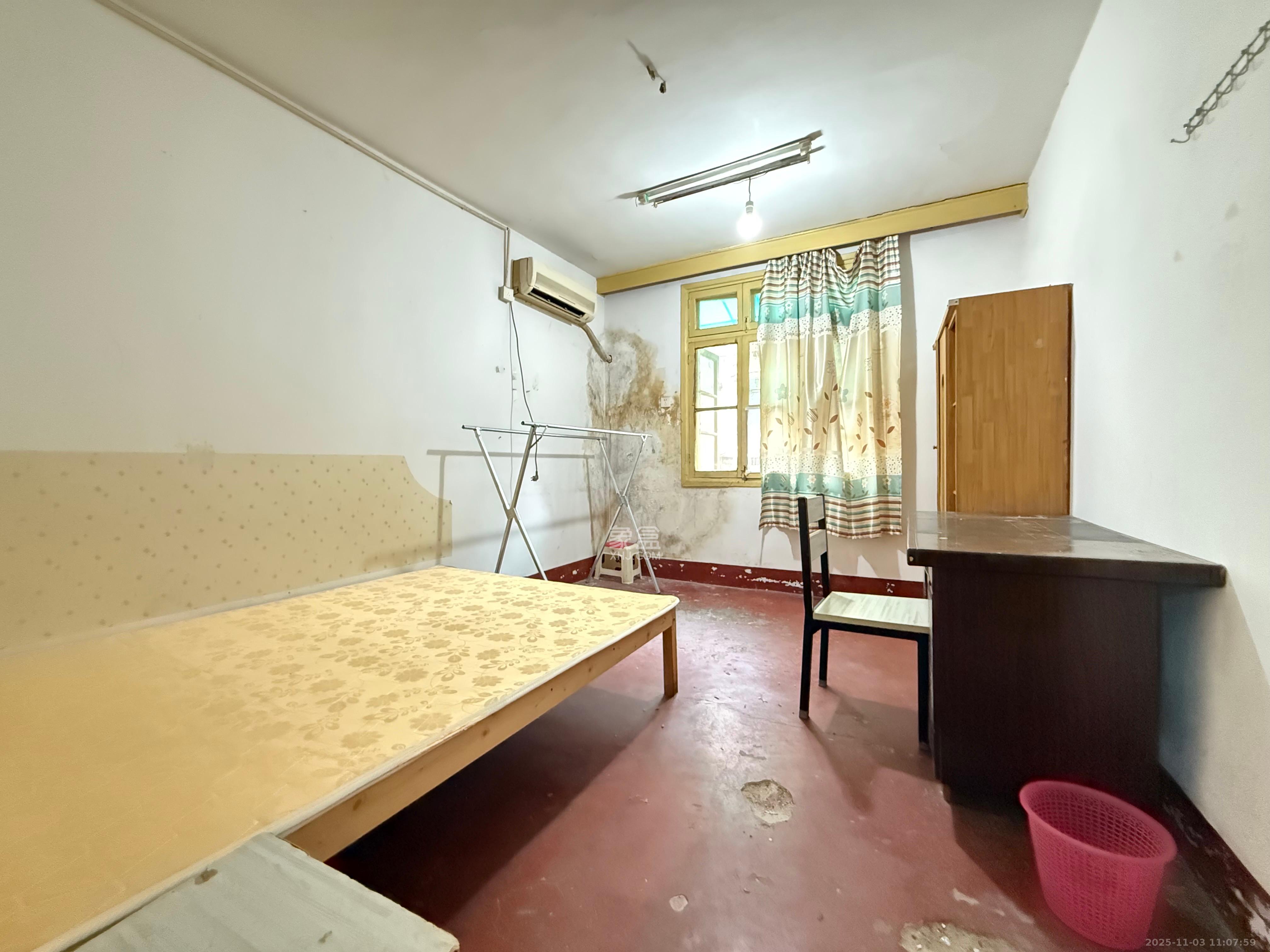 赤岗小区(一二三片) 2室1厅1卫 1000.0元/月 赤岗小区(一二三片) 2室1厅1卫 1000.0元/月室内图