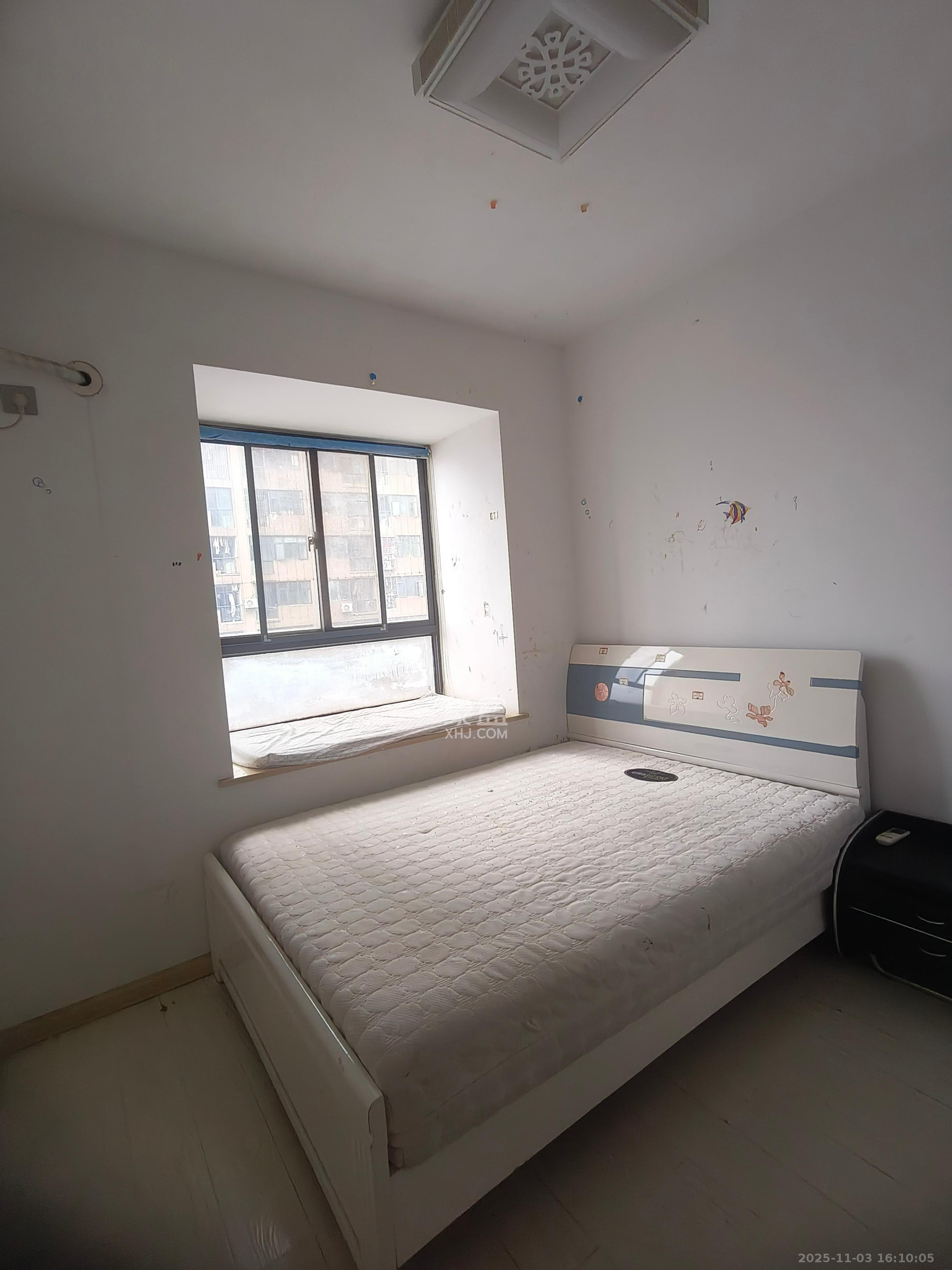 锦湘国际星城三期(锦绣苑) 1室2厅1卫 2800.0元/月 锦湘国际星城三期(锦绣苑) 1室2厅1卫 2800.0元/月室内图