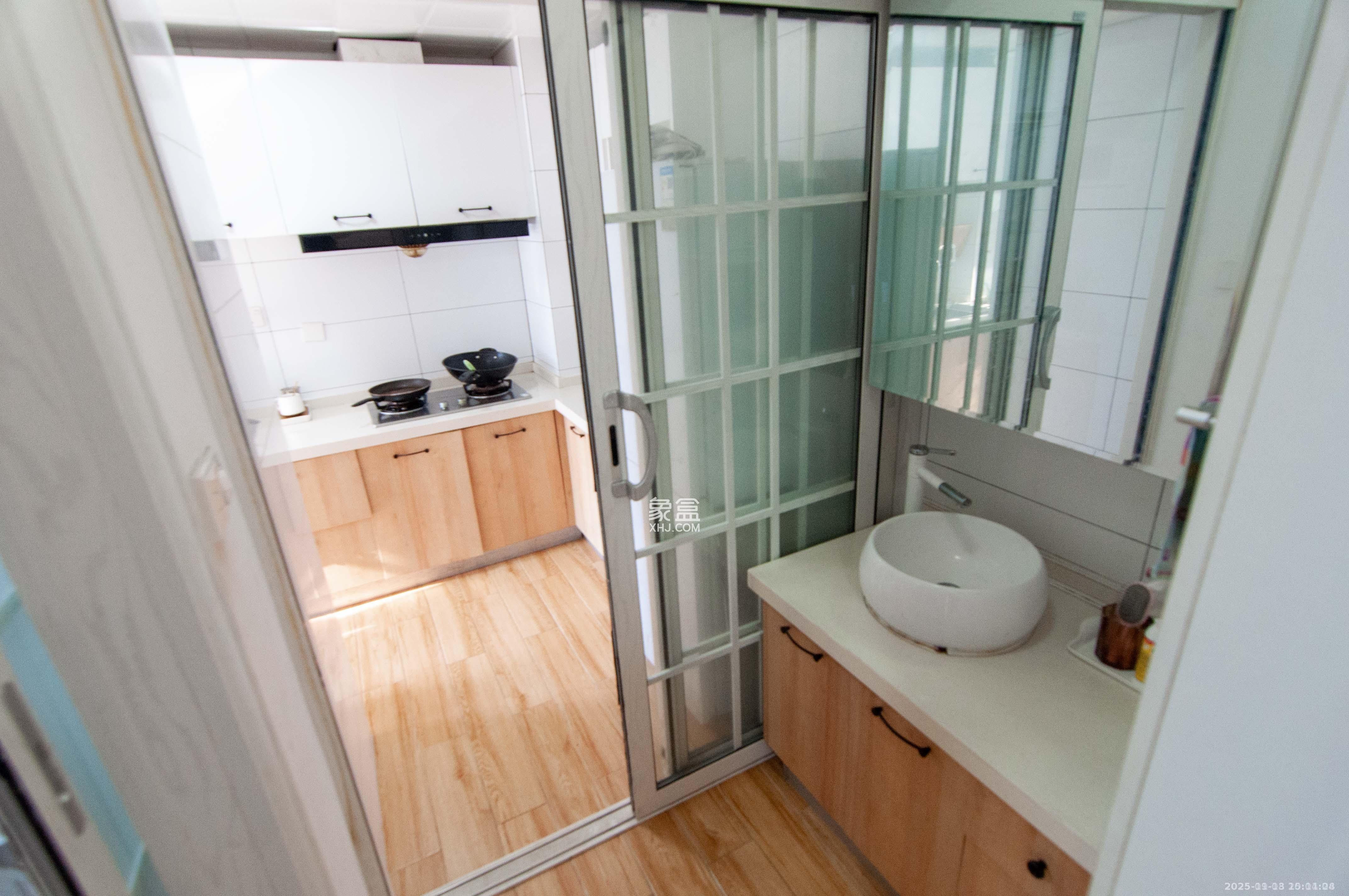 中建梅溪湖中心  3室2厅1卫    2600.0元/月室内图