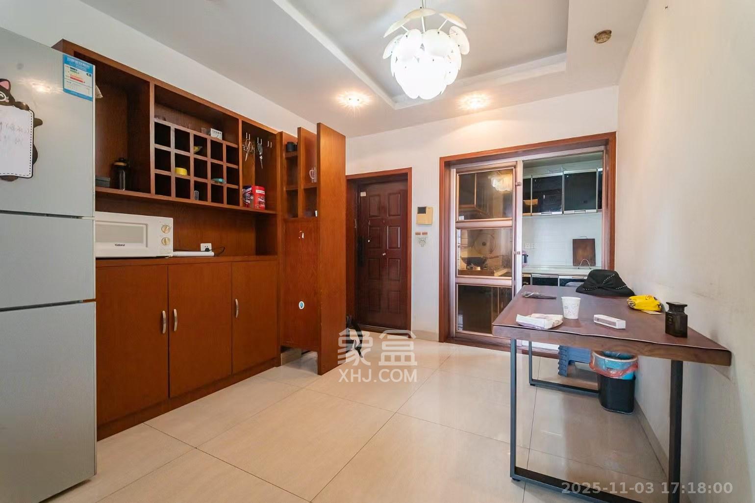 蓝山郡  3室2厅1卫    2000.0元/月室内图