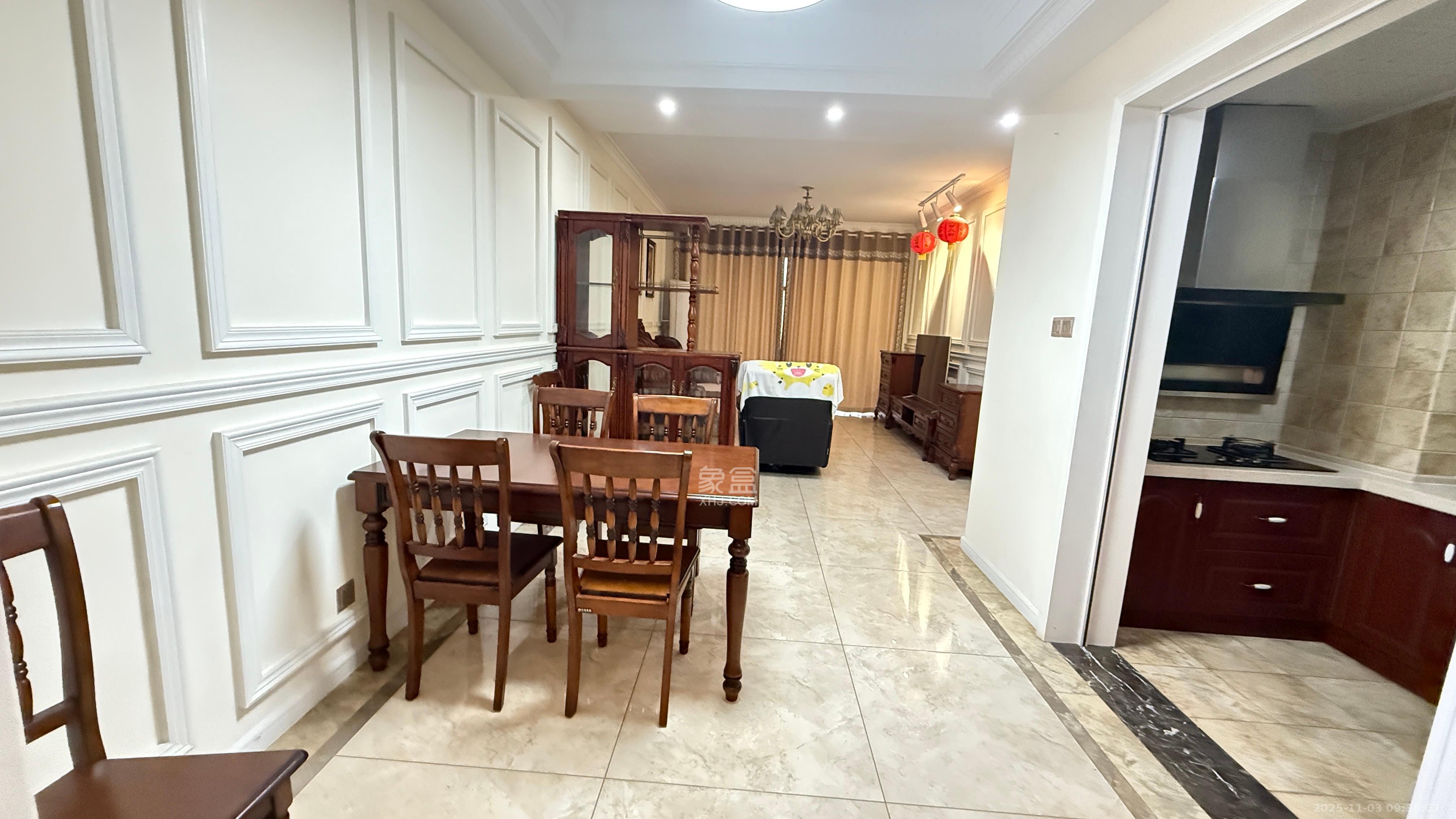 盛世景园  3室2厅1卫    43.8万客厅