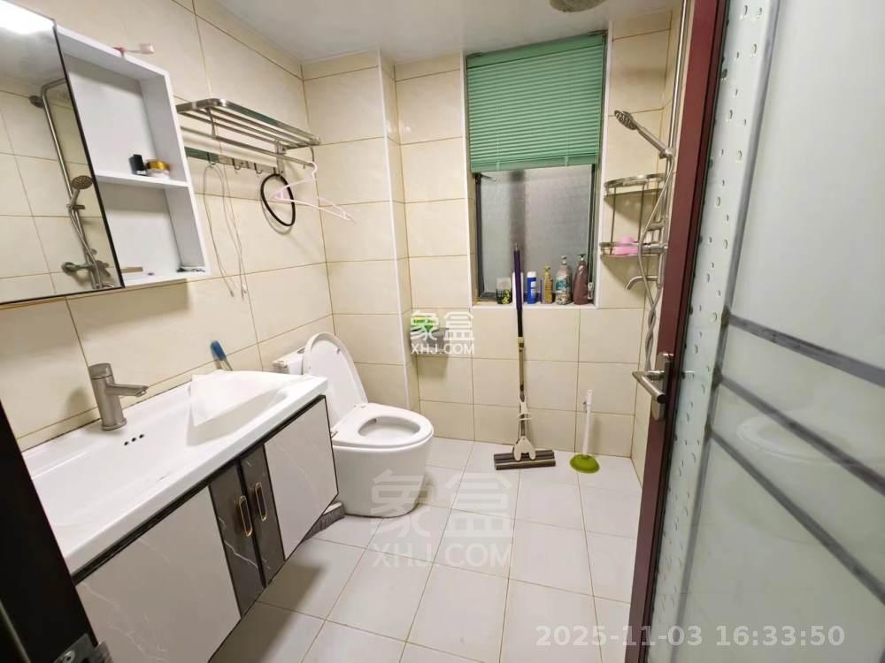 城市风景 2室1厅1卫 1500.0元/月 城市风景 2室1厅1卫 1500.0元/月室内图