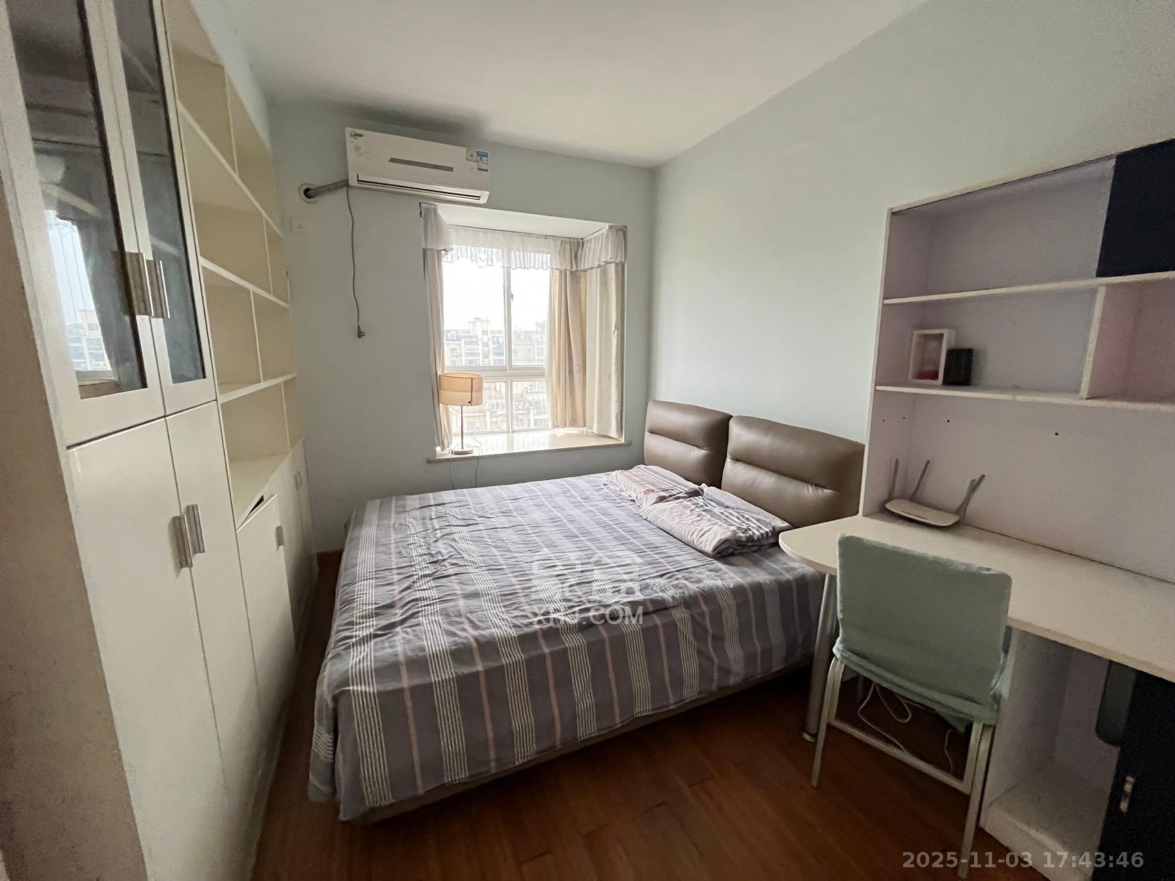 嘉盛华庭(一期、二期、三期) 3室2厅2卫 3000.0元/月 嘉盛华庭(一期、二期、三期) 3室2厅2卫 3000.0元/月室内图