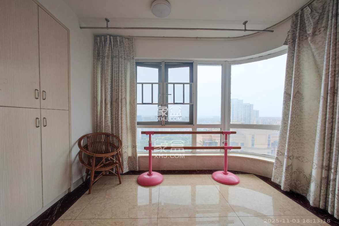 五矿万境水岸二期(五矿万境水岸和苑) 3室2厅2卫 158.0万 五矿万境水岸二期(五矿万境水岸和苑) 3室2厅2卫 158.0万阳台