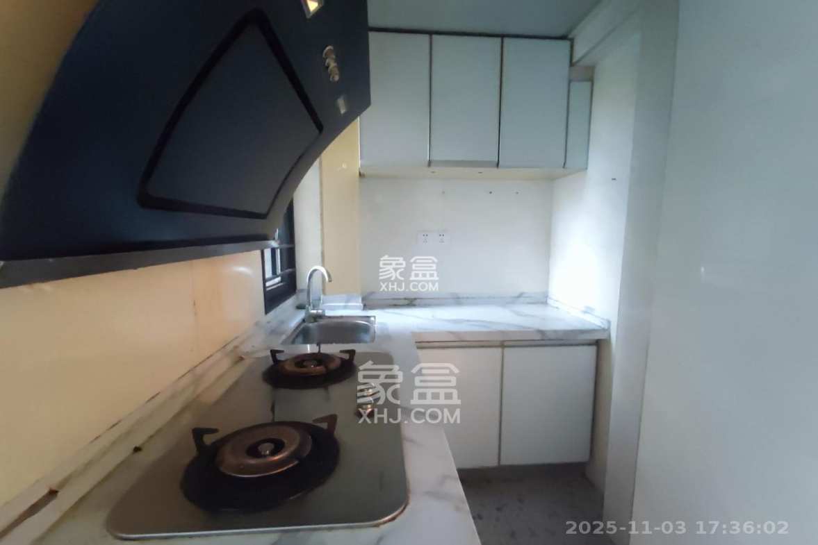 阿普阿布 2室1厅1卫 1700.0元/月 阿普阿布 2室1厅1卫 1700.0元/月室内图