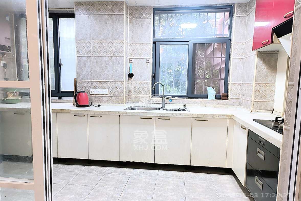 五矿格澜郡 3室2厅2卫 1900.0元/月 五矿格澜郡 3室2厅2卫 1900.0元/月室内图