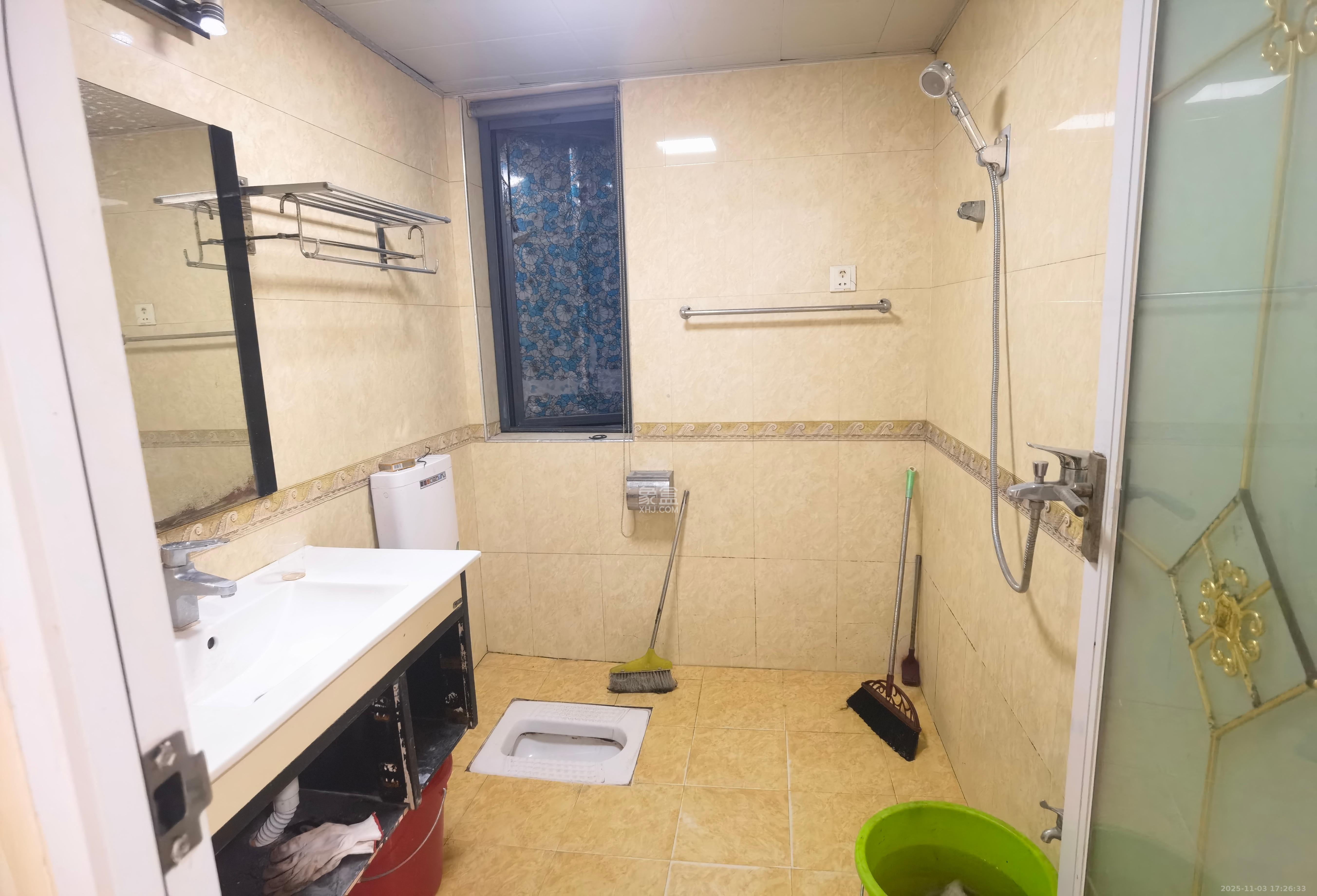 中信文化广场（中信新城二期）  3室2厅1卫    1800.0元/月室内图