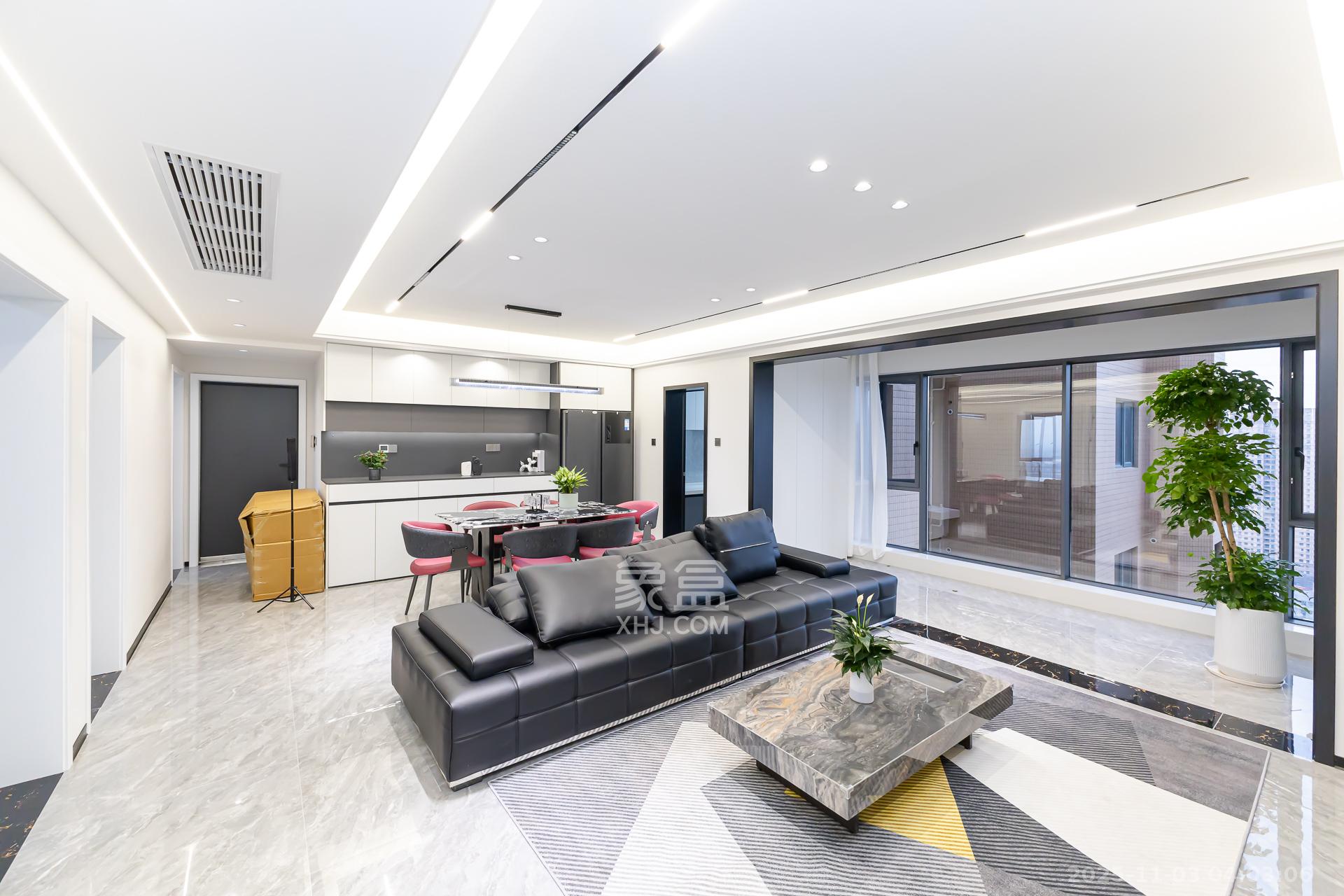 金富星悦汇  4室2厅2卫    85.8万客厅