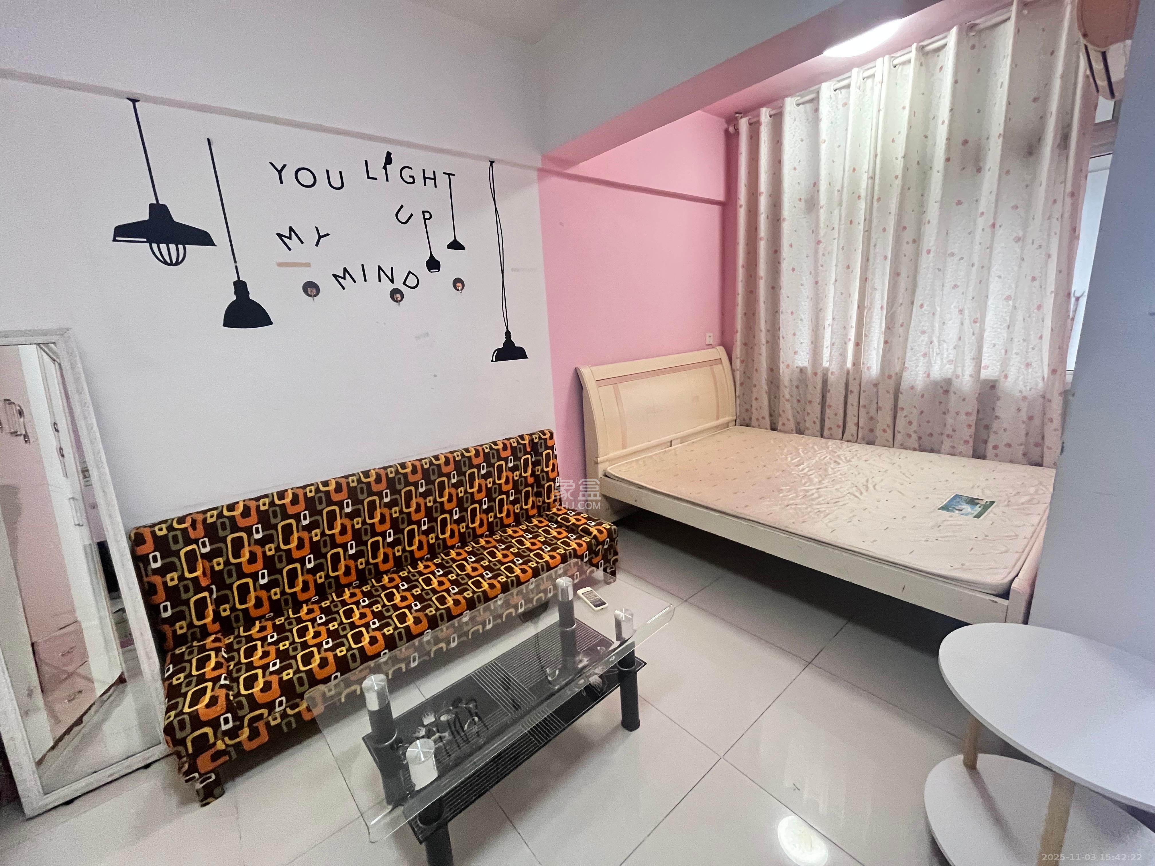 谋房博客(博客天街)  1室1厅1卫    1400.0元/月室内图