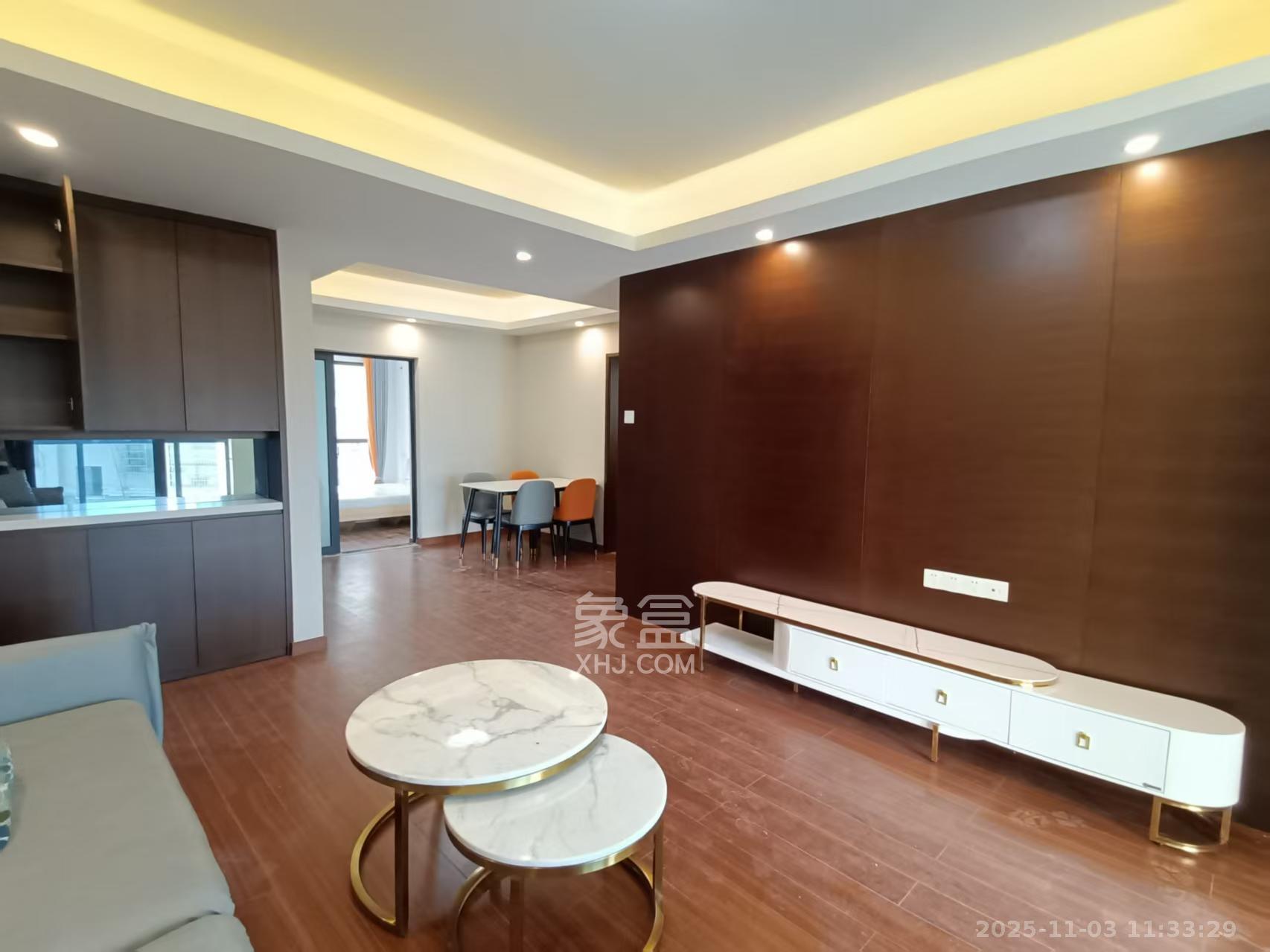 荣泰广场  3室2厅2卫    2800.0元/月室内图