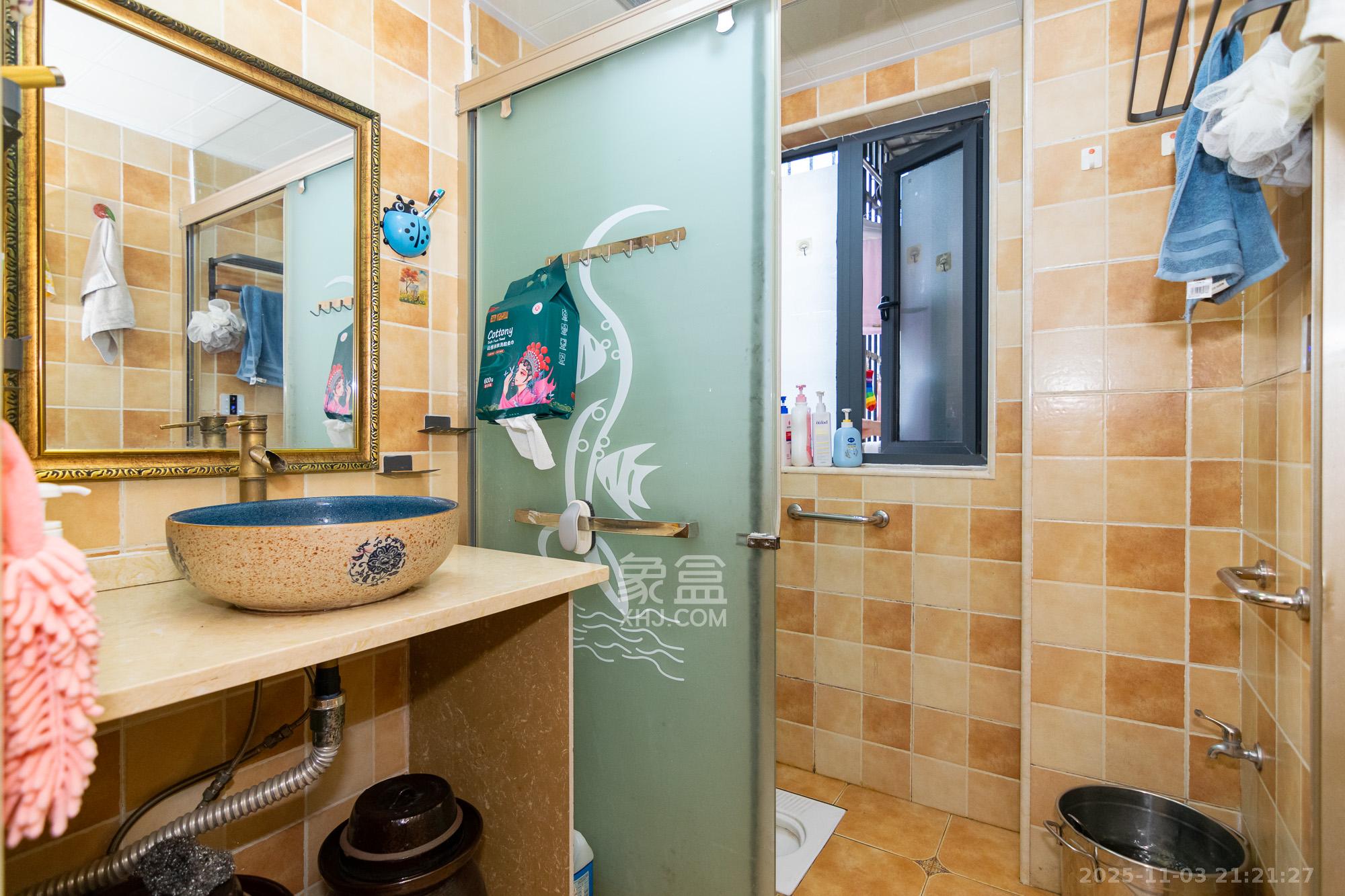 澳海澜庭  2室2厅1卫    46.9万卫生间