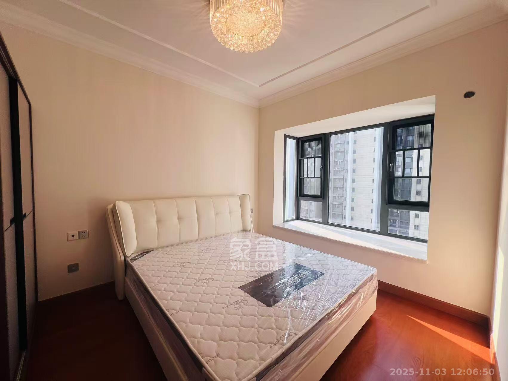 恒大文化旅游城A区  3室2厅2卫    2000.0元/月室内图