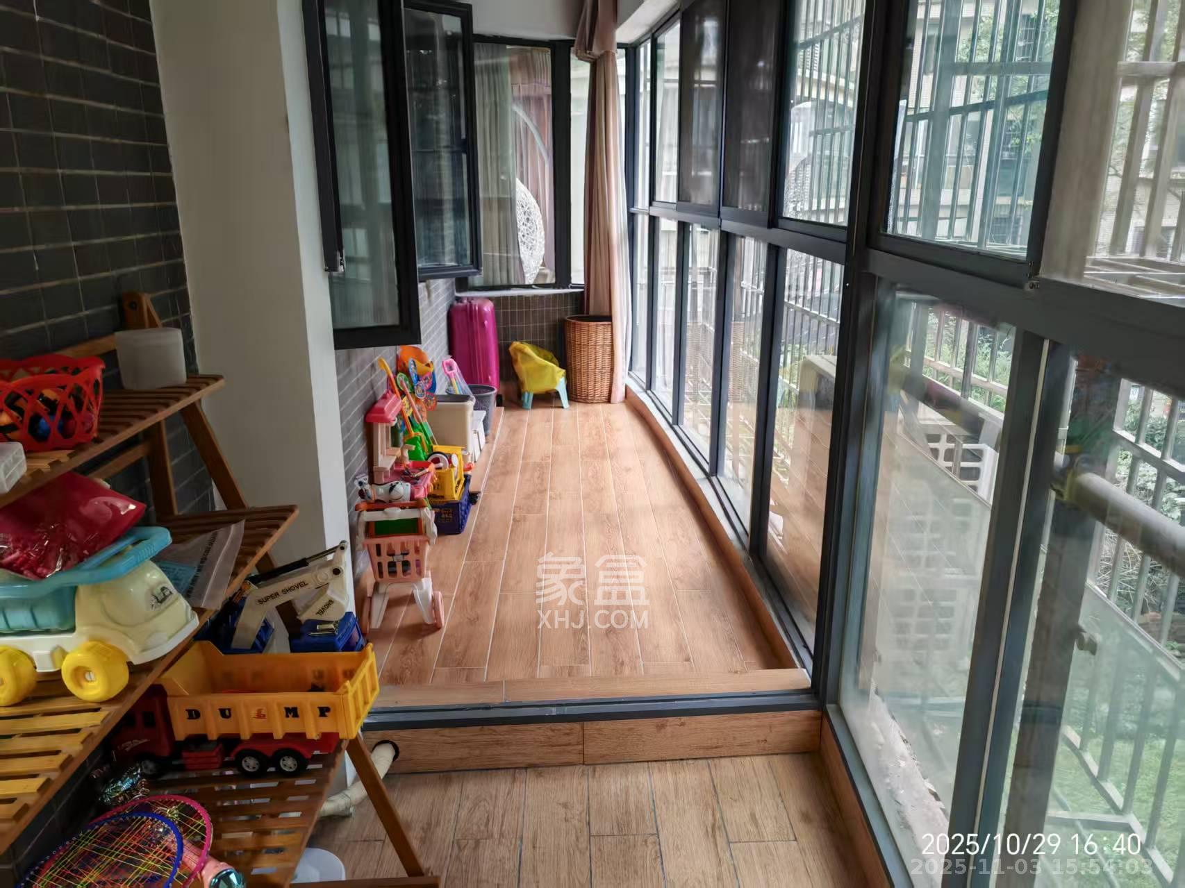 西城龙庭  4室2厅2卫    3200.0元/月室内图