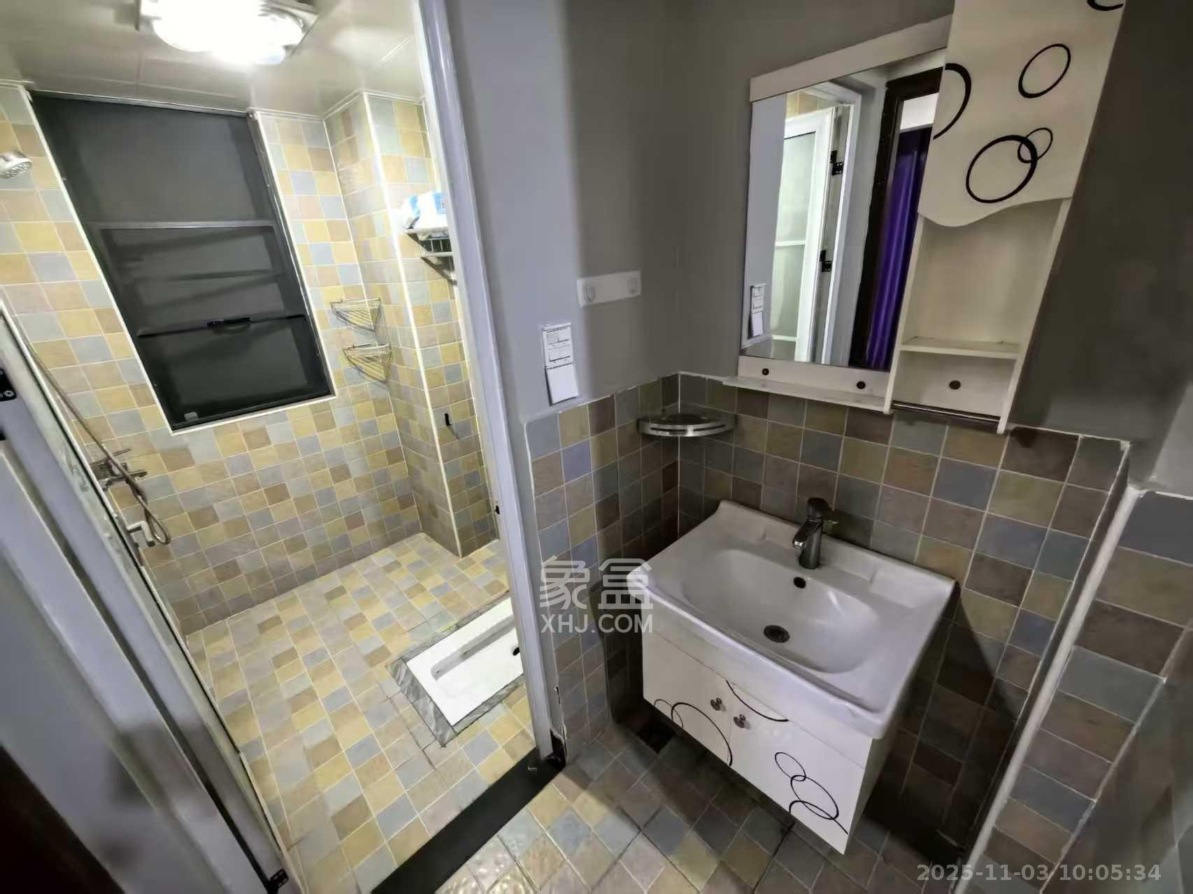 建发中央公园（建发美地）  3室2厅1卫    2300.0元/月室内图