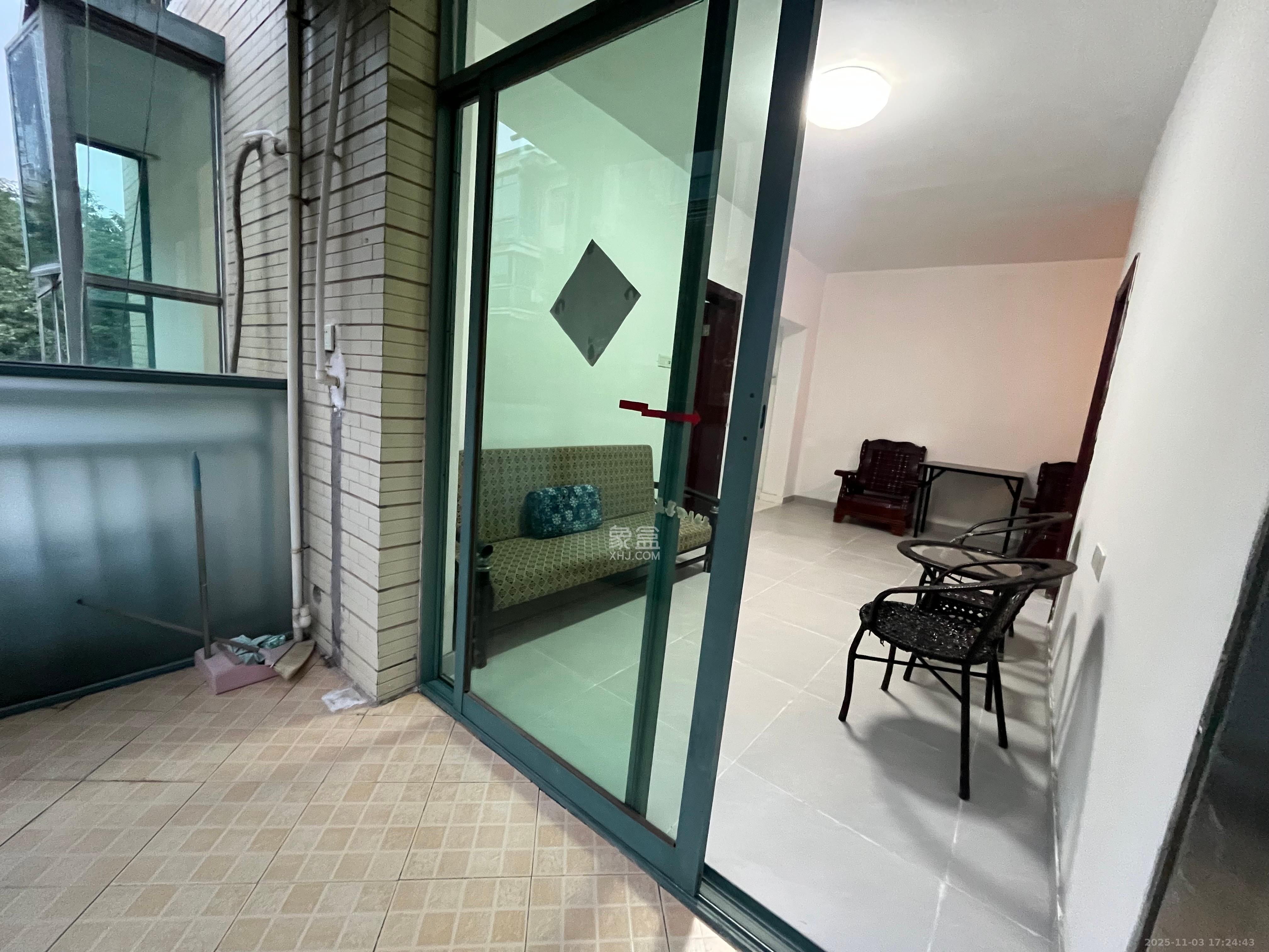 柠檬丽都  2室2厅1卫    1800.0元/月室内图