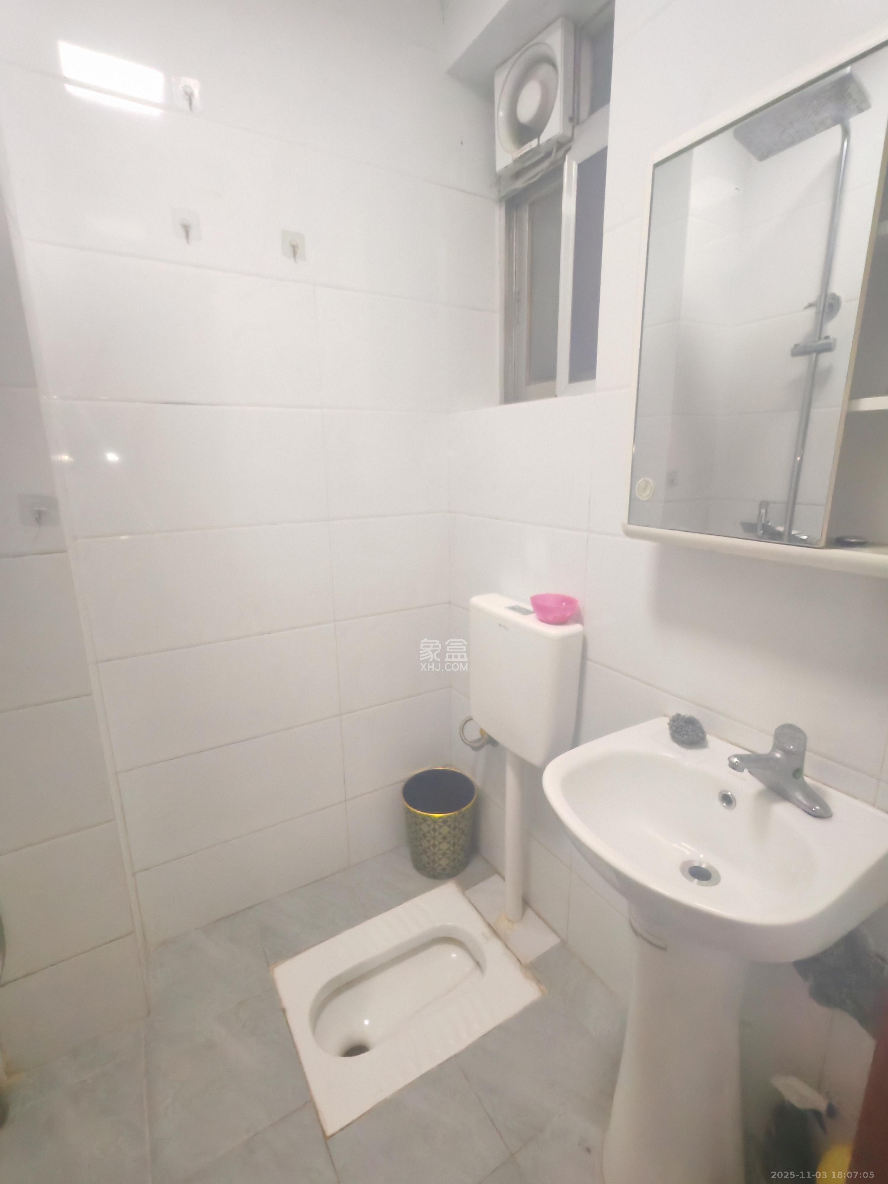 司法厅宿舍  1室0厅0卫    2300.0元/月室内图