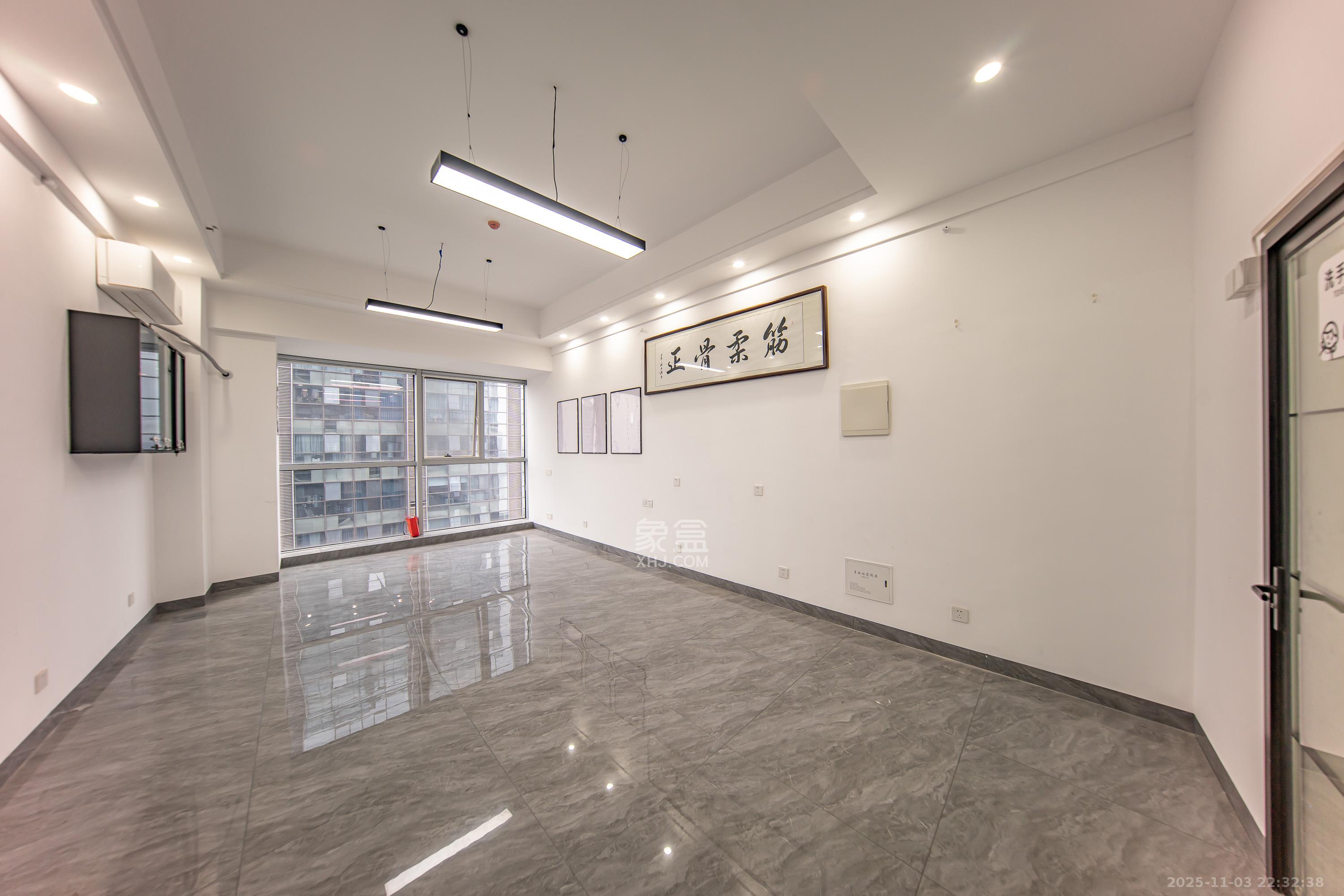 奥克斯滨仕花园（奥克斯洋湖广场/奥克斯中心）  1室1厅1卫    45.0万卧室