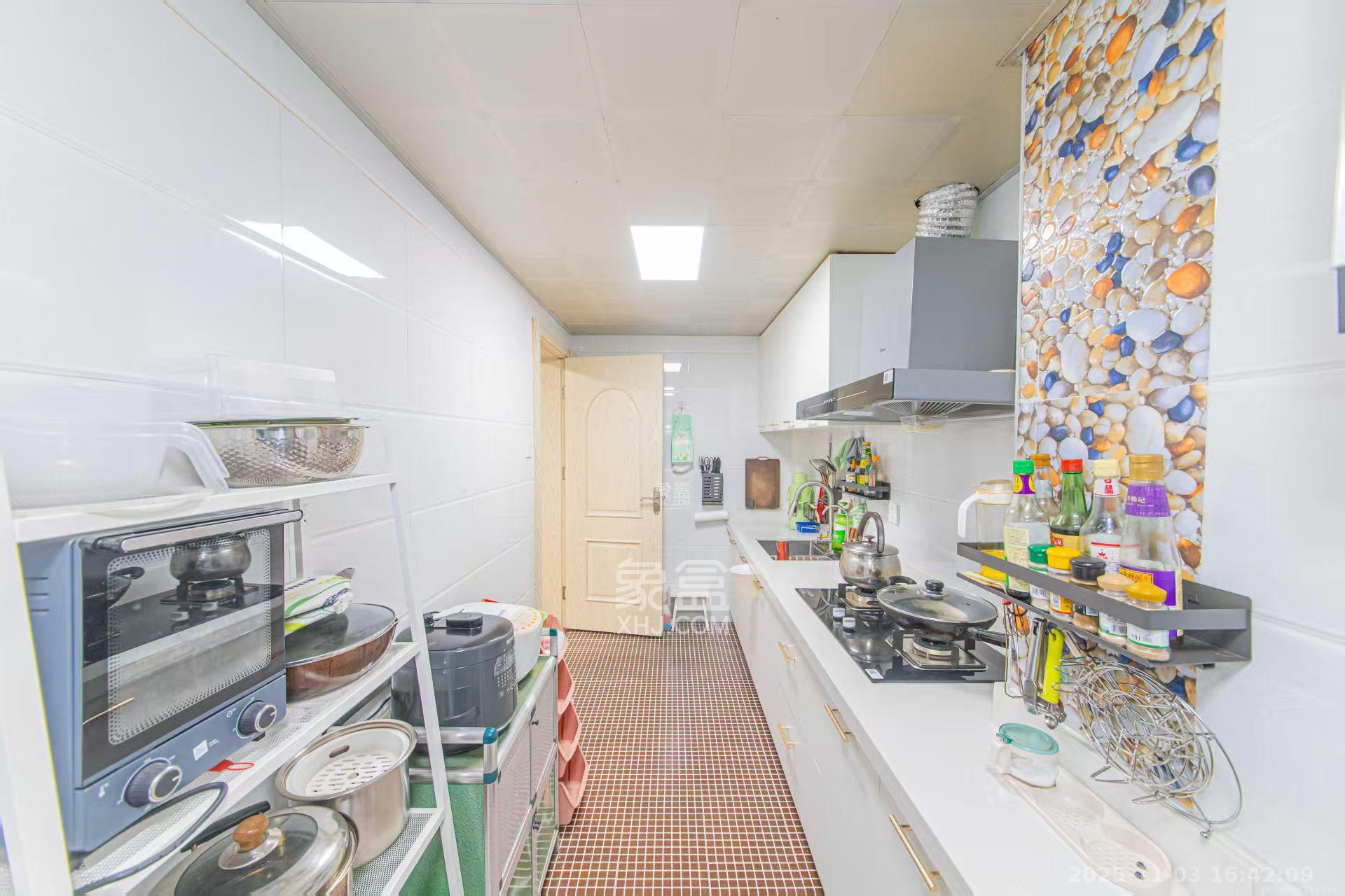 生活艺术城  3室2厅2卫    2500.0元/月室内图