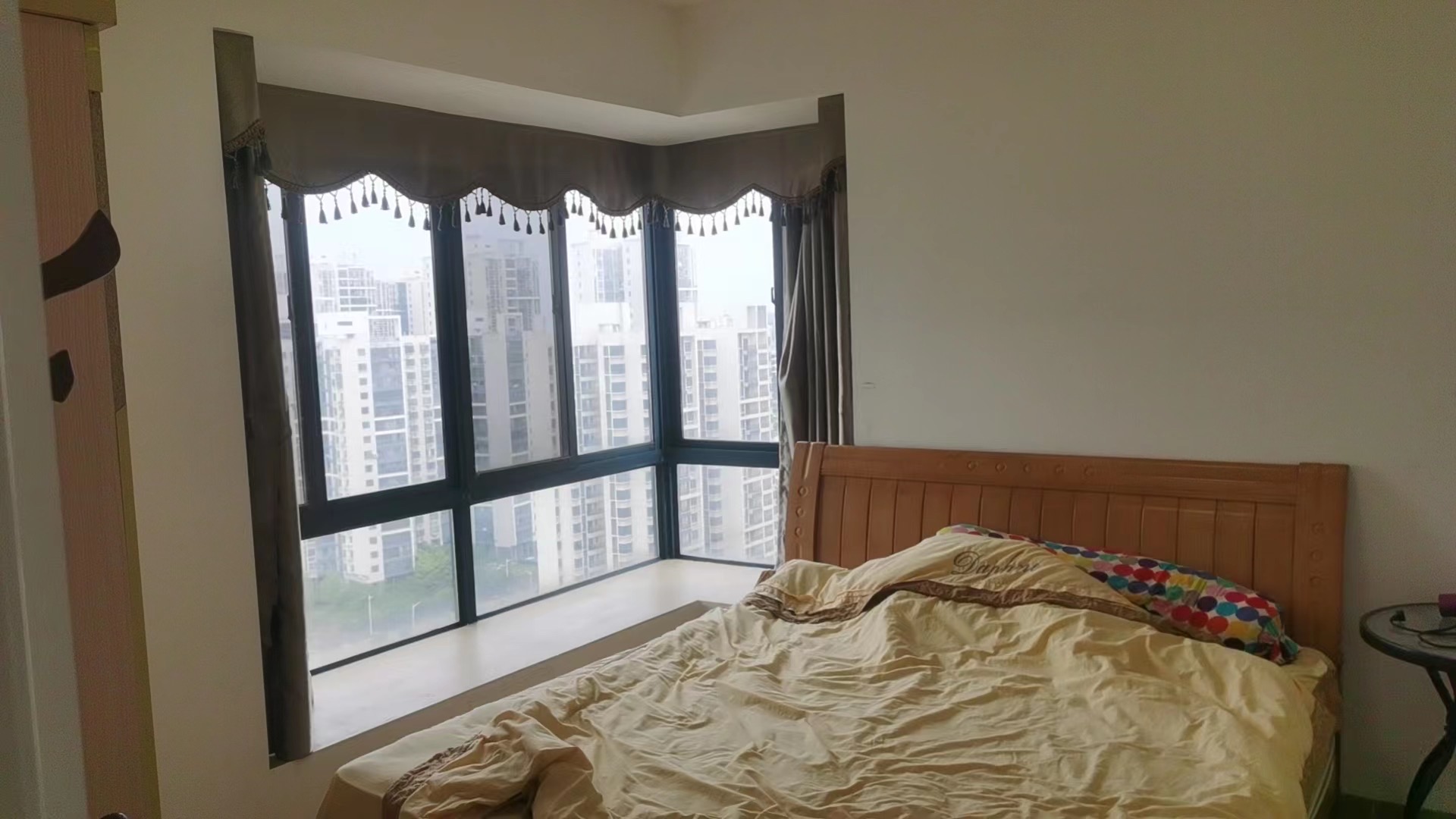 半岛蓝湾  2室1厅1卫    2100.0元/月室内图