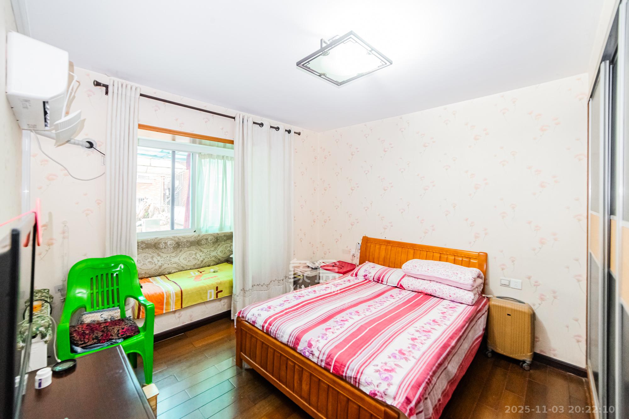 滨江美寓(滨江丽园) 3室2厅2卫 100.0万 滨江美寓(滨江丽园) 3室2厅2卫 100.0万卧室