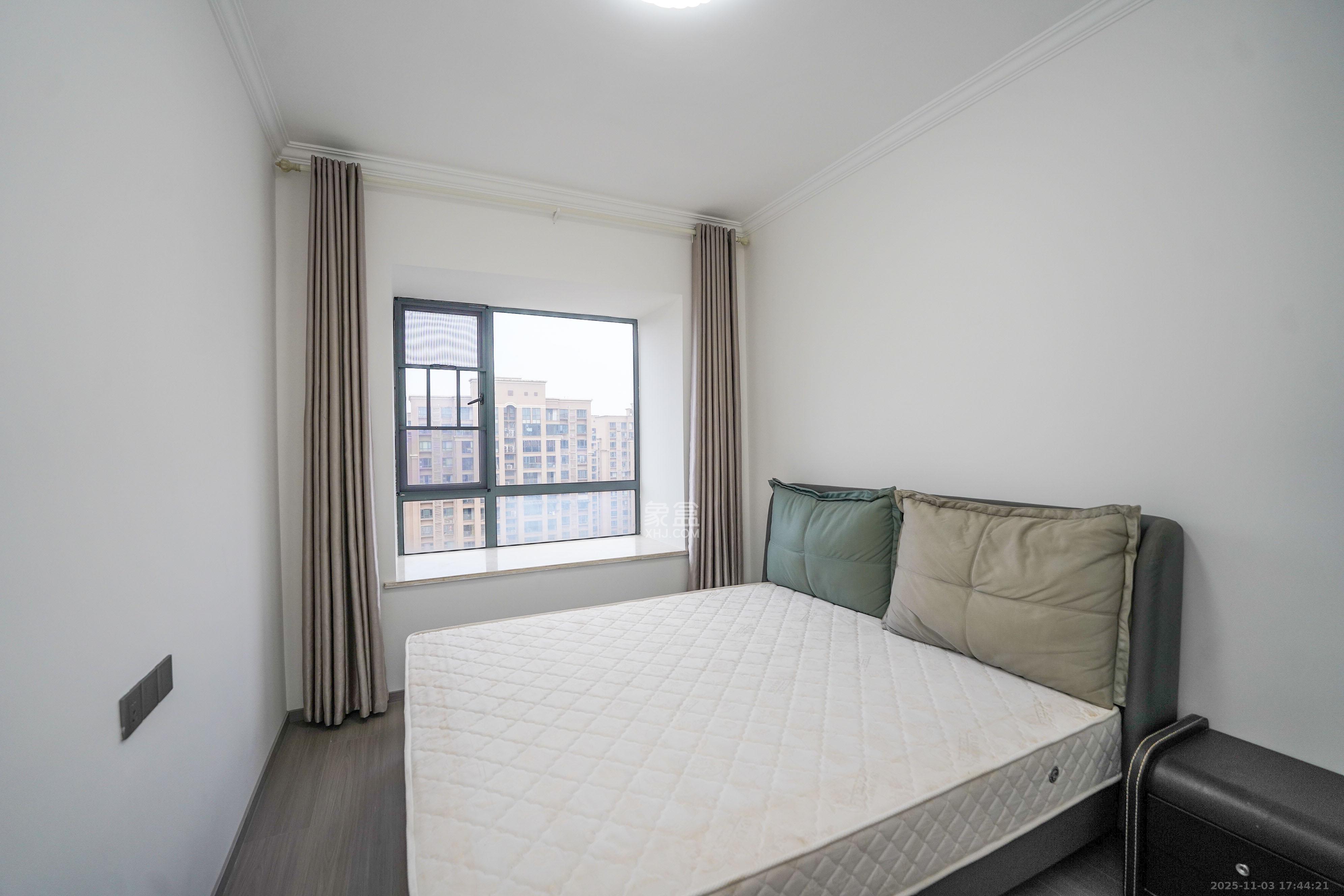 和美星城  4室2厅2卫    132.0万卧室