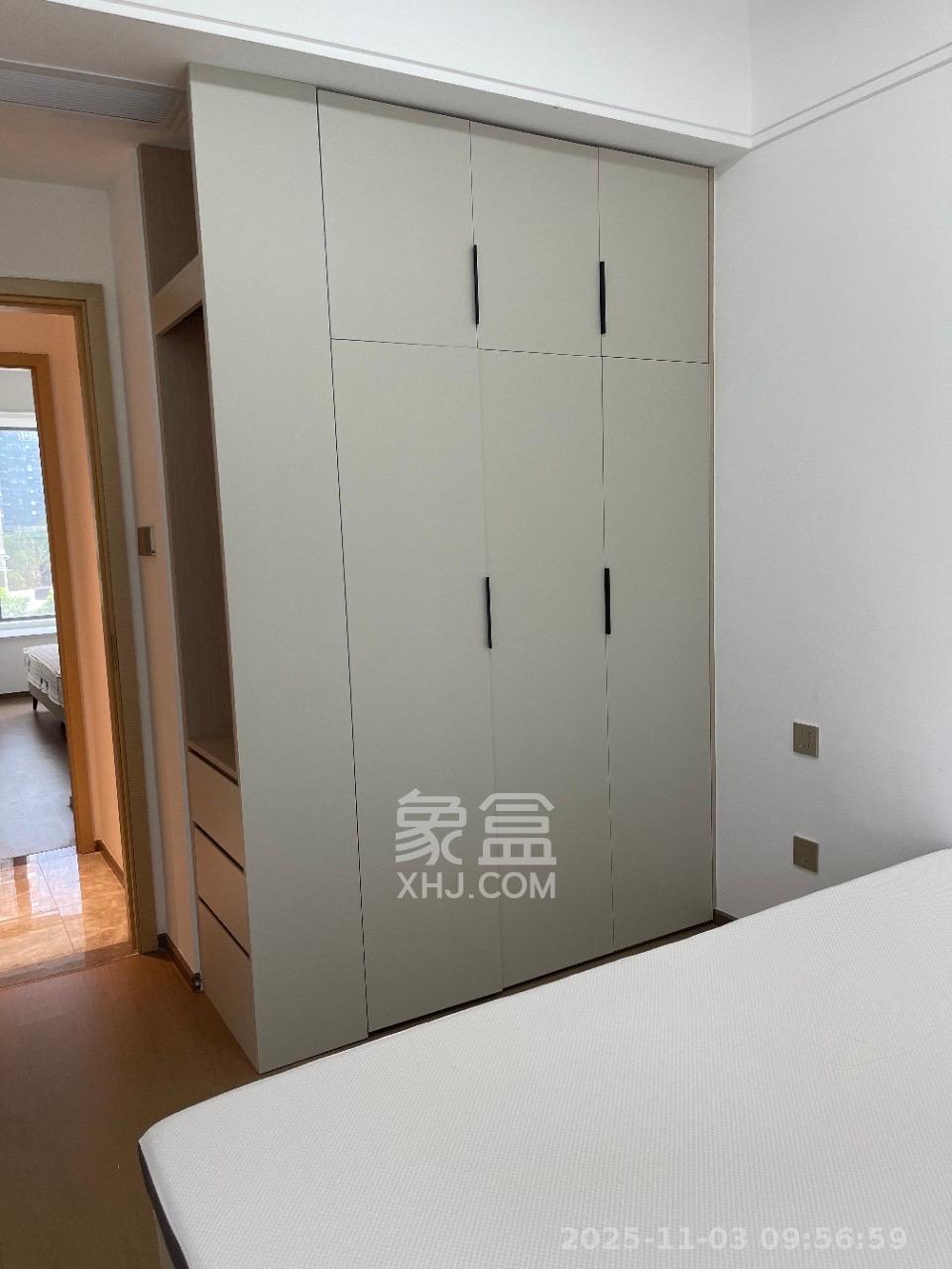 复地滨江金融中心  4室2厅2卫    5000.0元/月室内图