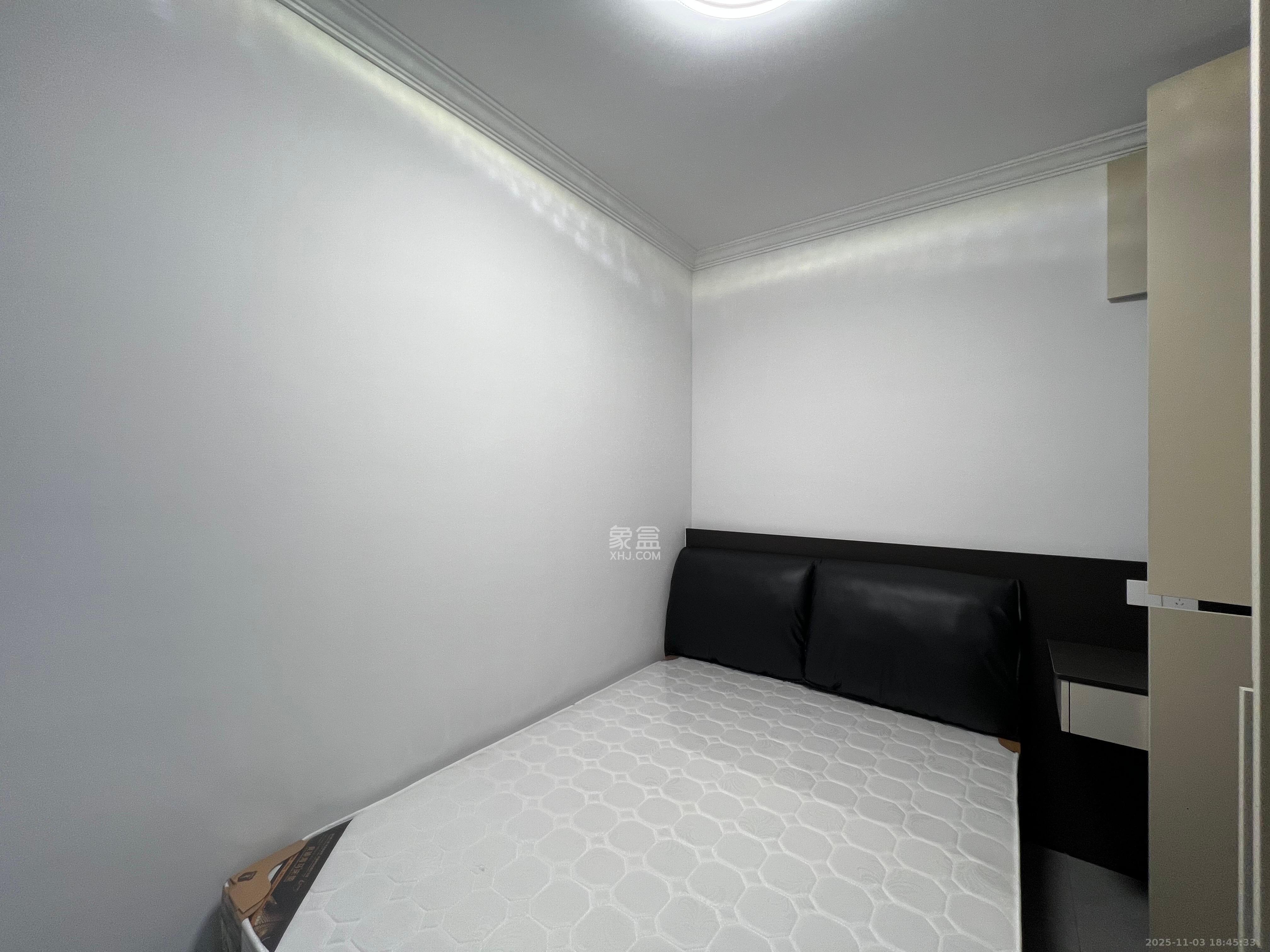 嘉雨东苑  2室1厅1卫    4200.0元/月室内图