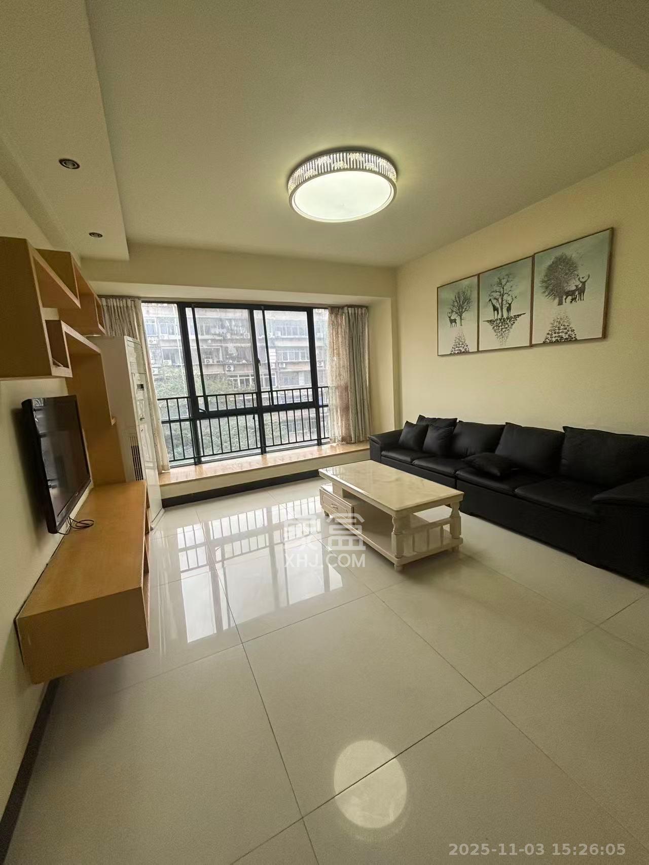 运通尊苑  2室1厅1卫    2450.0元/月室内图1