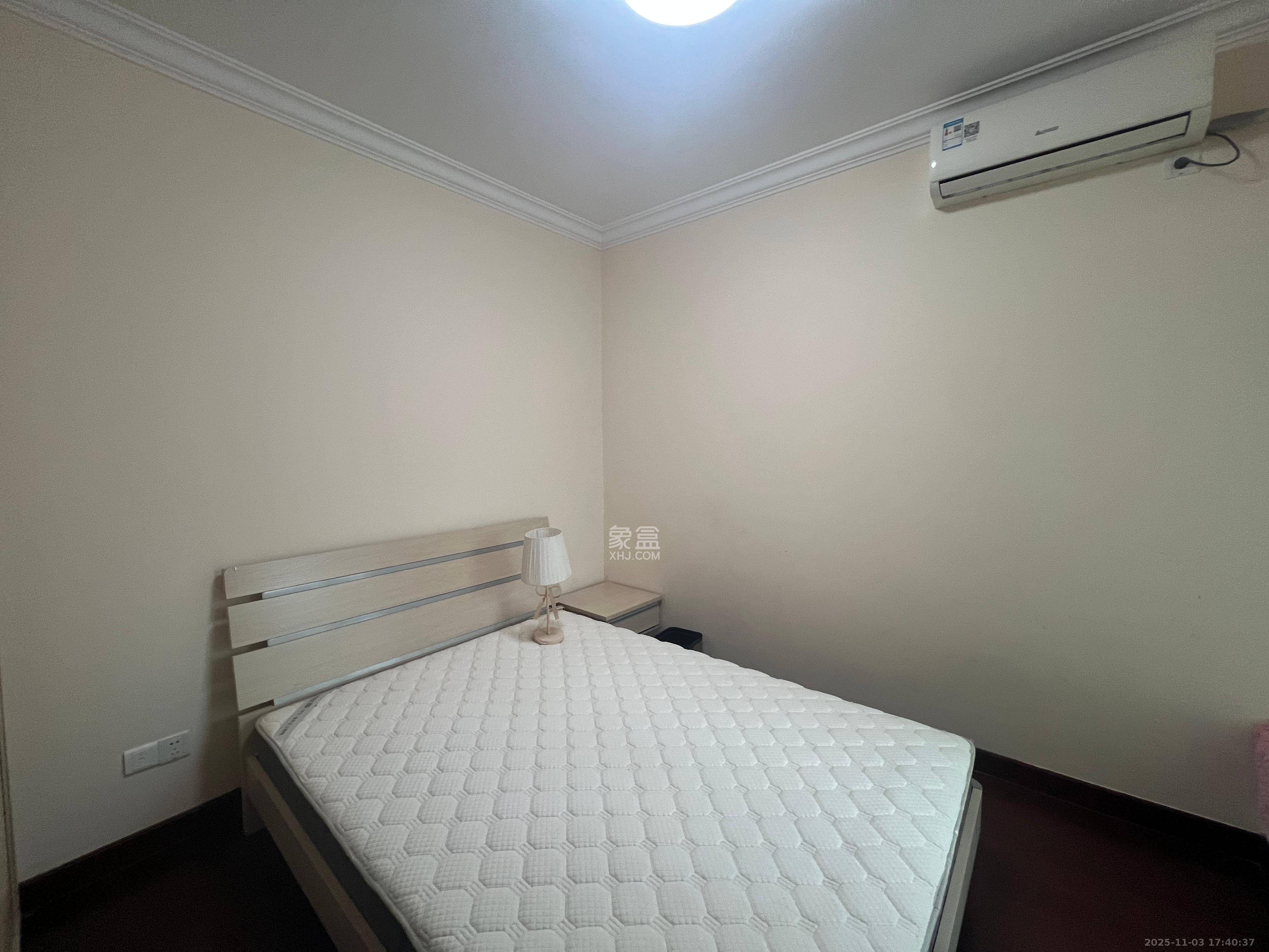 恒大雅苑 2室2厅1卫 2300.0元/月 恒大雅苑 2室2厅1卫 2300.0元/月室内图