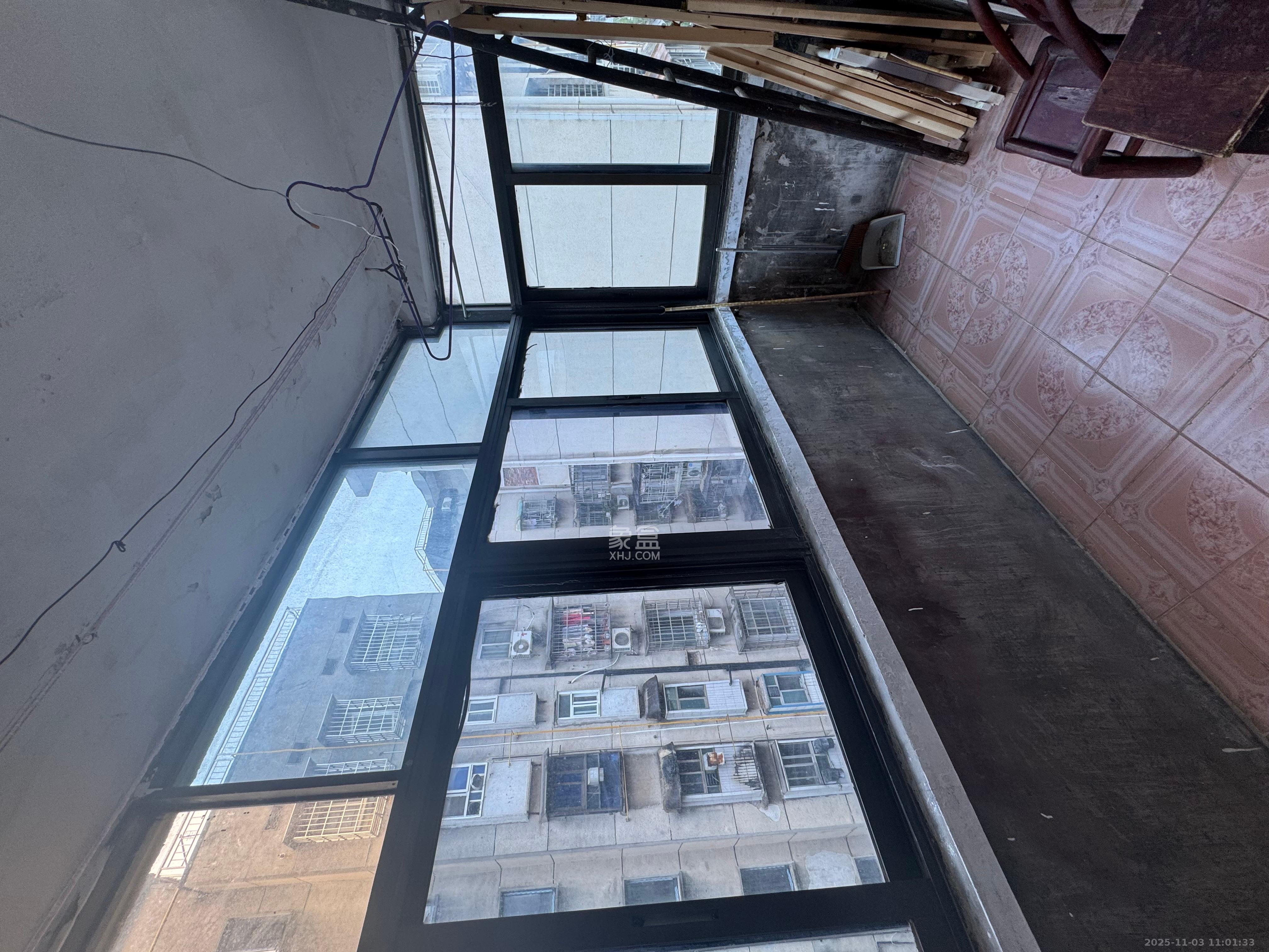 东风路新二村 2室1厅1卫 1100.0元/月 东风路新二村 2室1厅1卫 1100.0元/月室内图