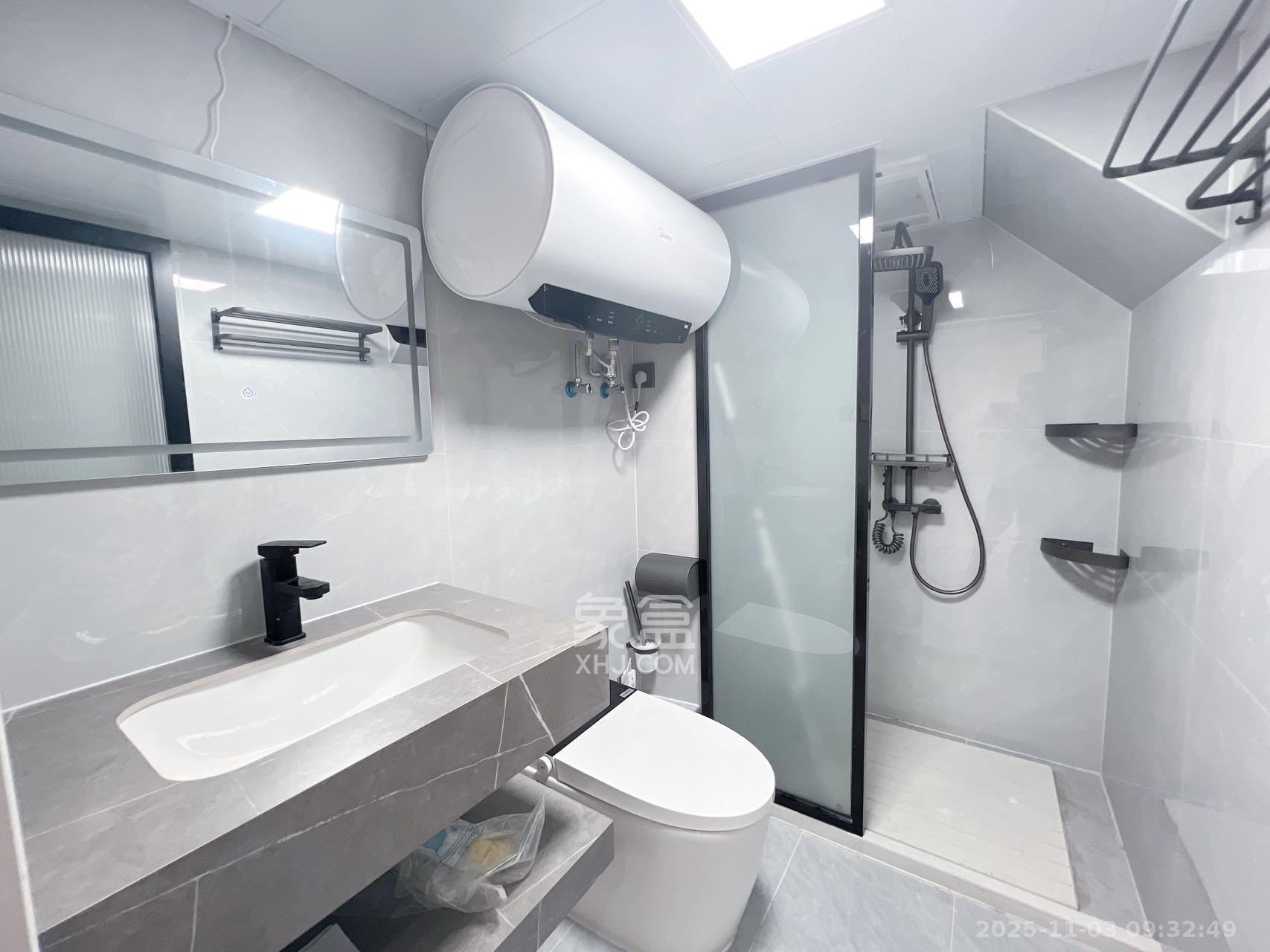 卓越中寰  2室2厅1卫    2800.0元/月室内图