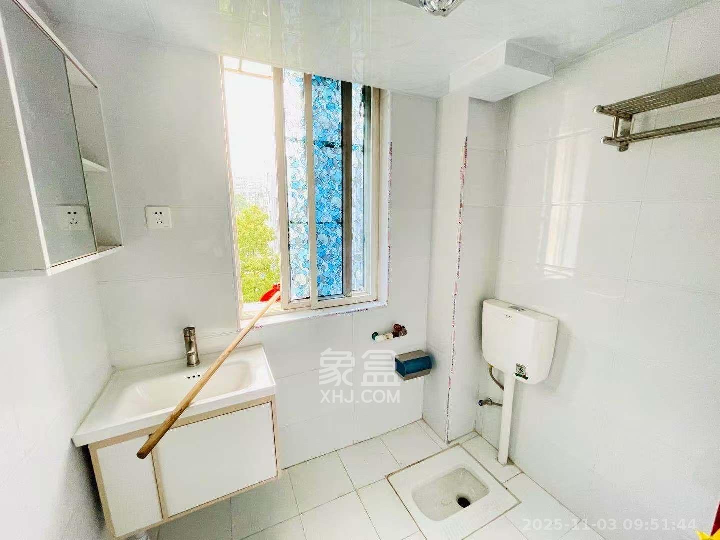 广厦新村 1室1厅1卫 1300.0元/月 广厦新村 1室1厅1卫 1300.0元/月室内图