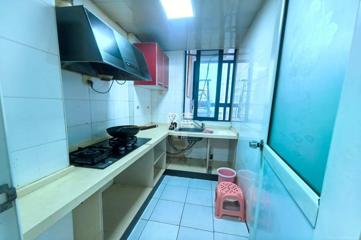 满庭芳小区 1室1厅1卫 1500.0元/月 满庭芳小区 1室1厅1卫 1500.0元/月室内图