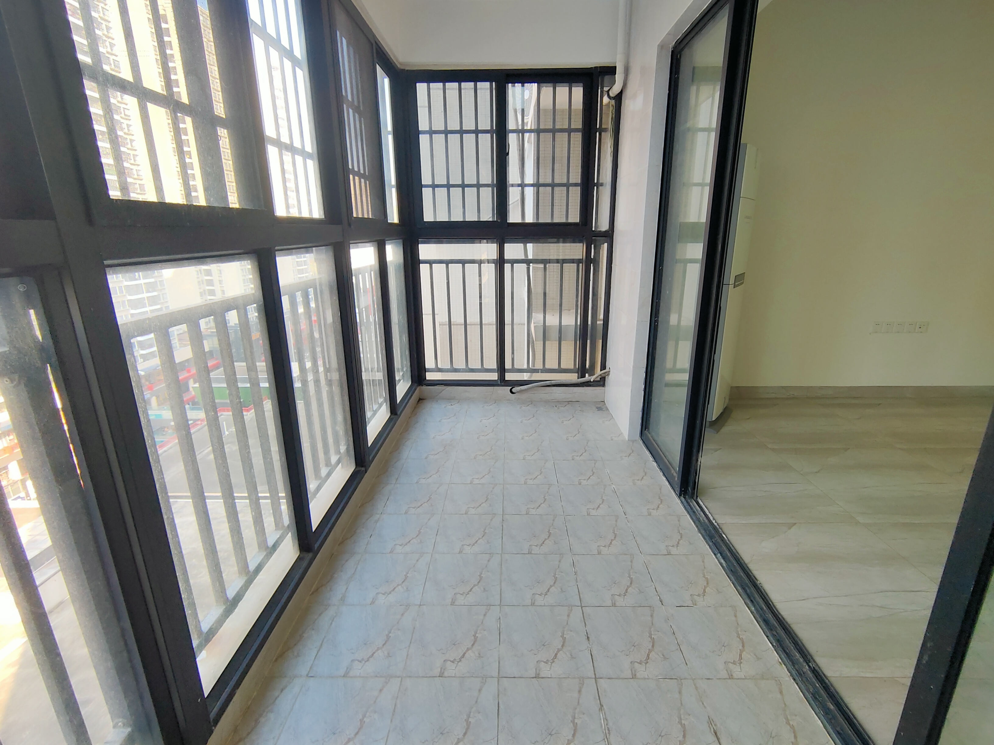 盛达景都三期  4室2厅2卫    4200.0元/月室内图