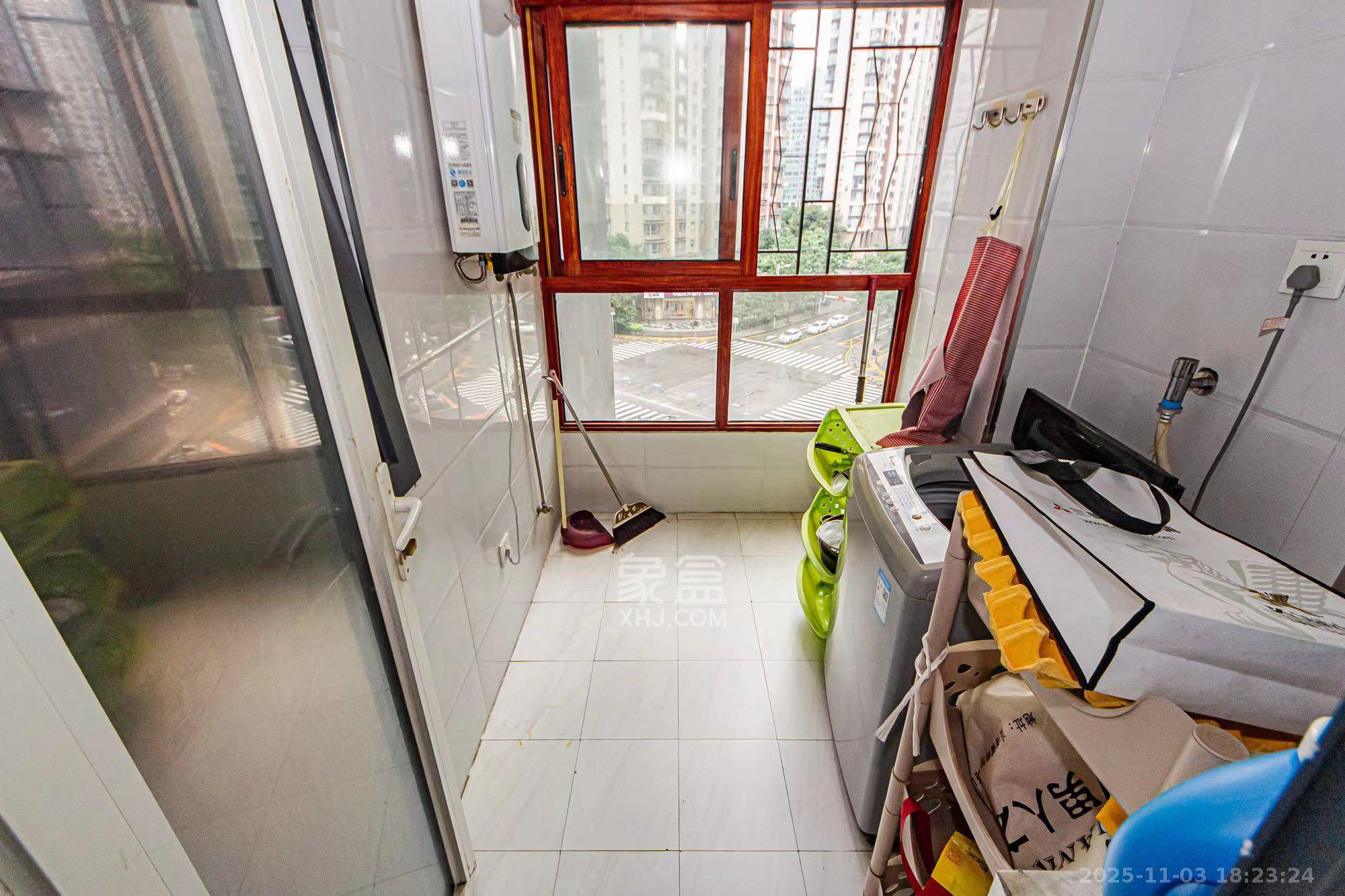 北辰三角洲E3区 3室2厅2卫 3500.0元/月 北辰三角洲E3区 3室2厅2卫 3500.0元/月室内图