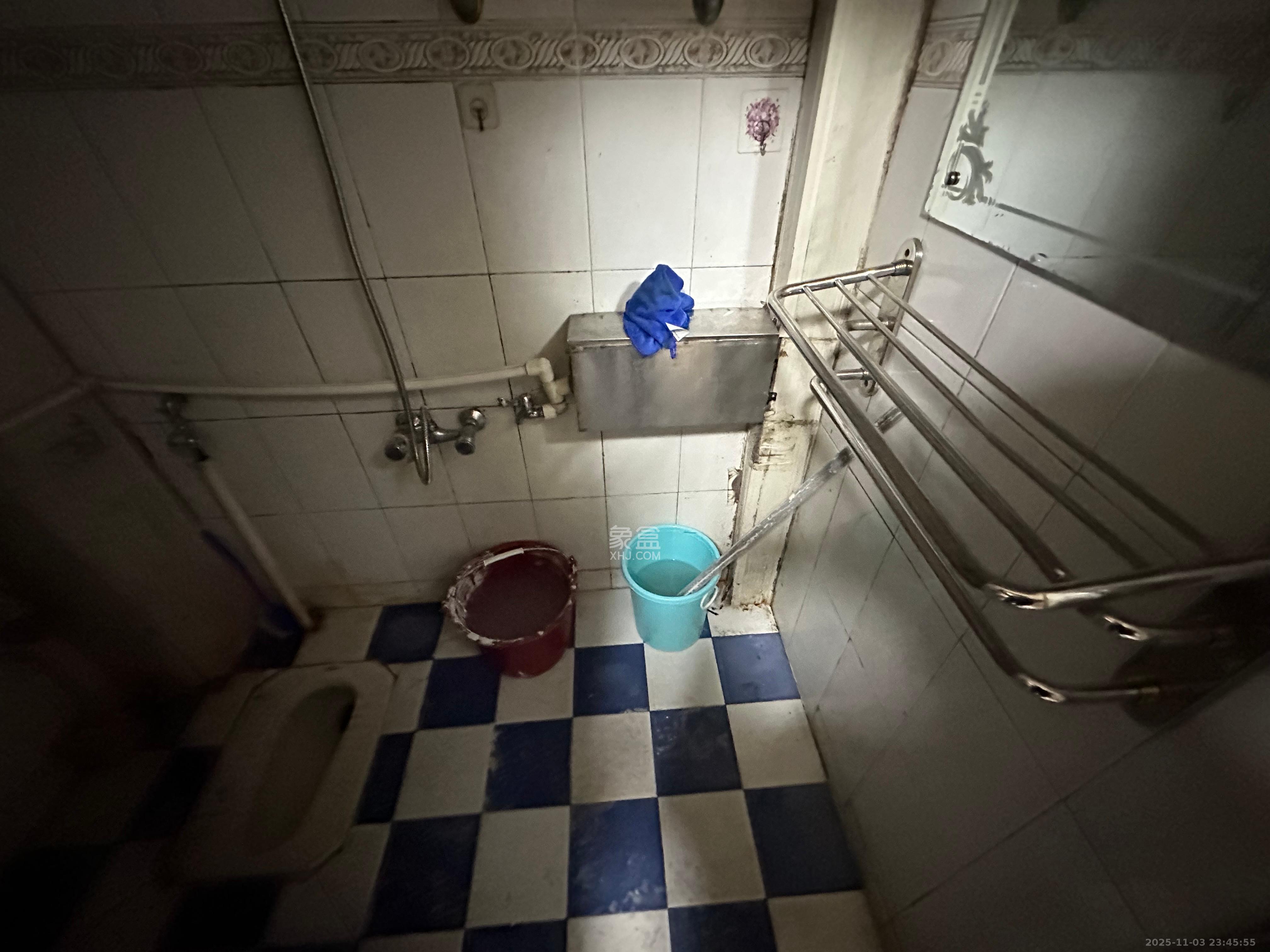 五金矿产进出口集团公司宿舍 2室1厅1卫 1400.0元/月 五金矿产进出口集团公司宿舍 2室1厅1卫 1400.0元/月室内图