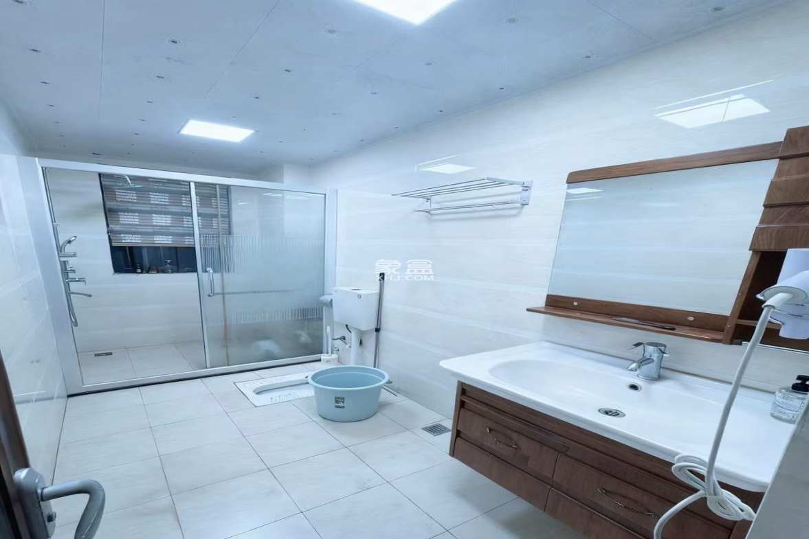 五源河公寓B区 3室2厅2卫 2800.0元/月 五源河公寓B区 3室2厅2卫 2800.0元/月室内图